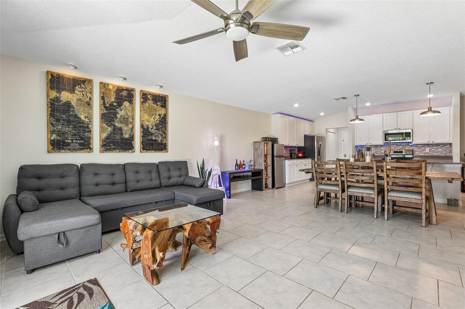 717 SIMONE CT photo 4