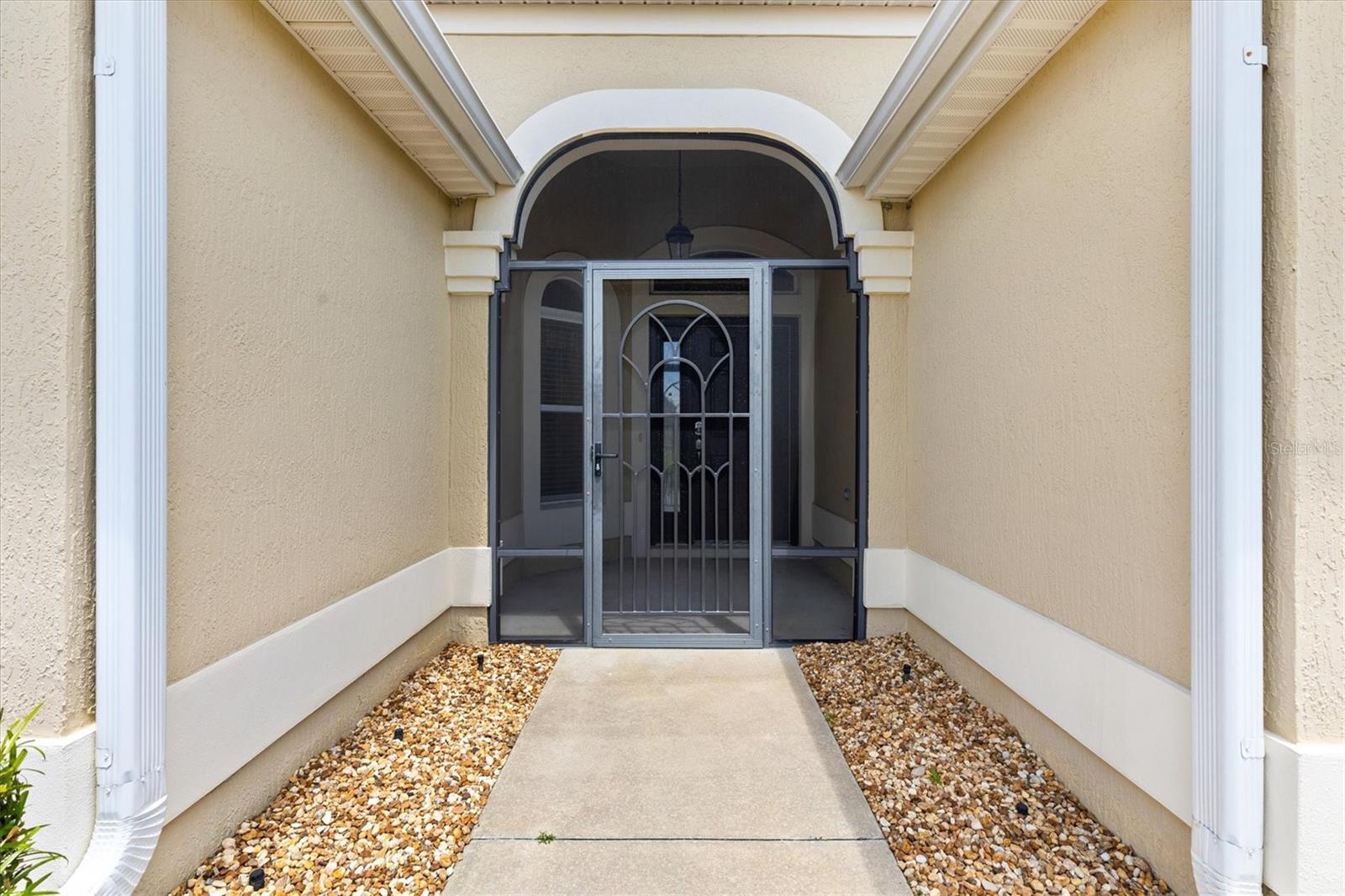 1443 ALESIO ST photo 3