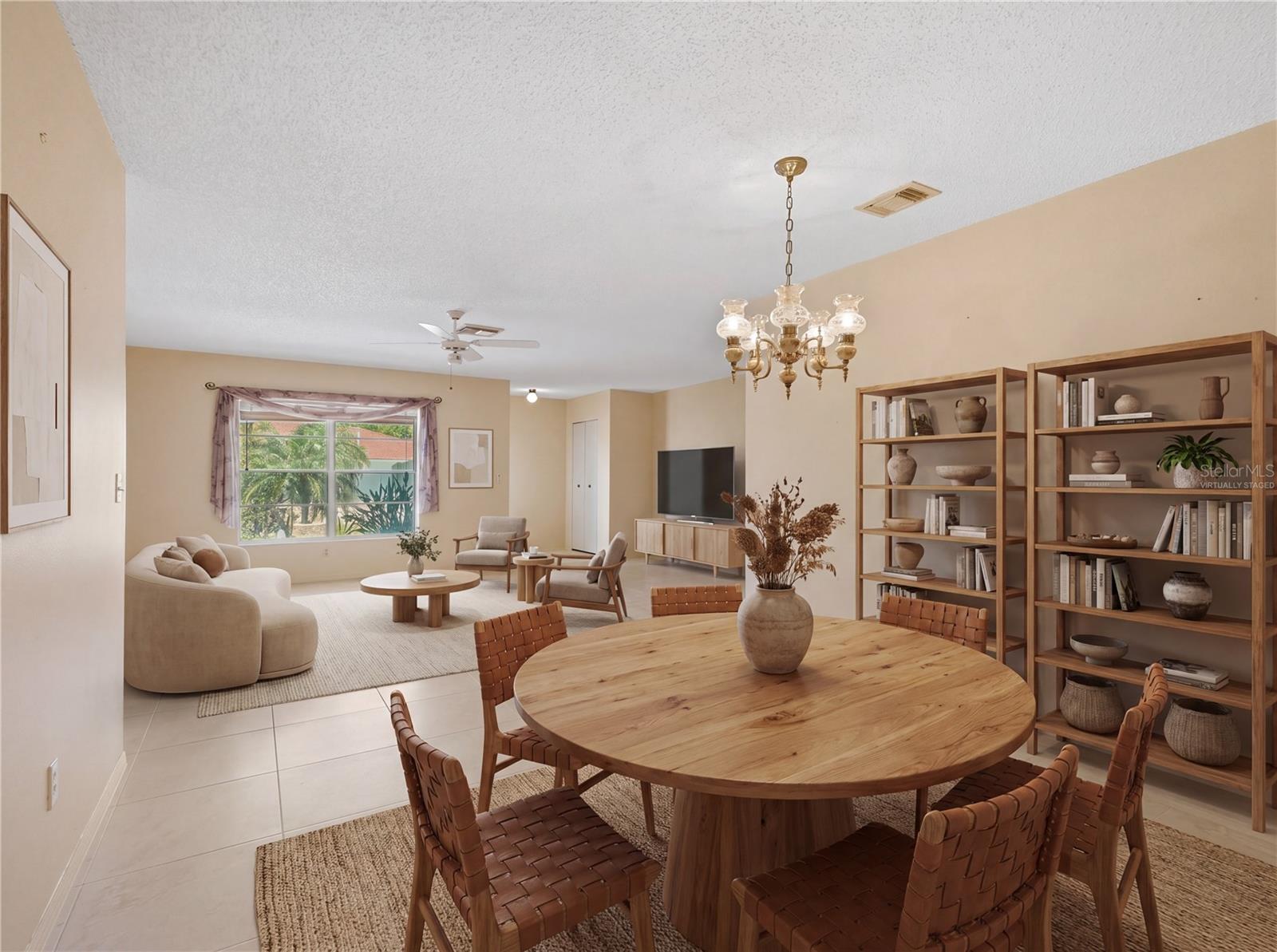 1027 BLUEWATER DR photo 2