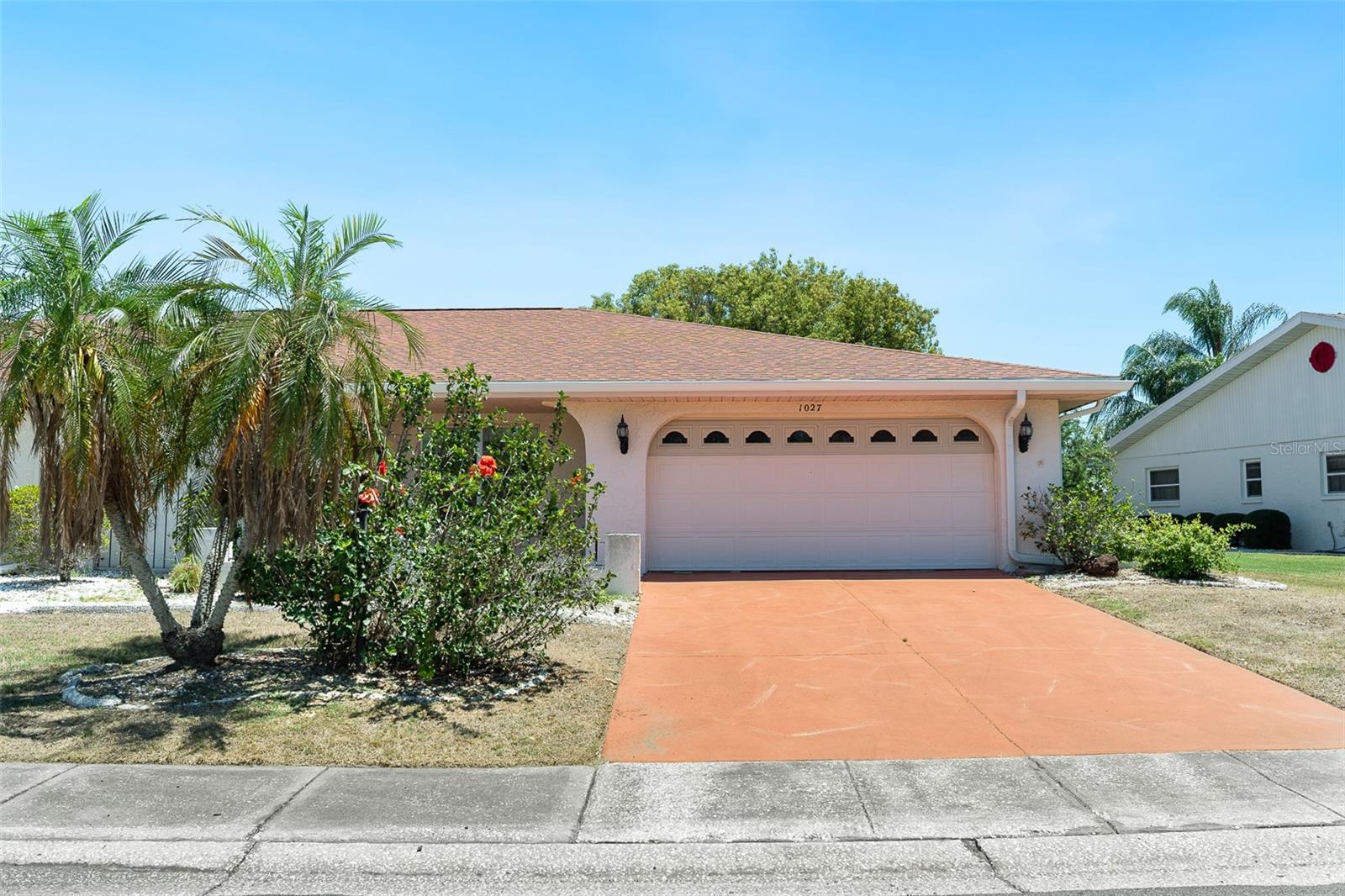 1027 BLUEWATER DR photo 5