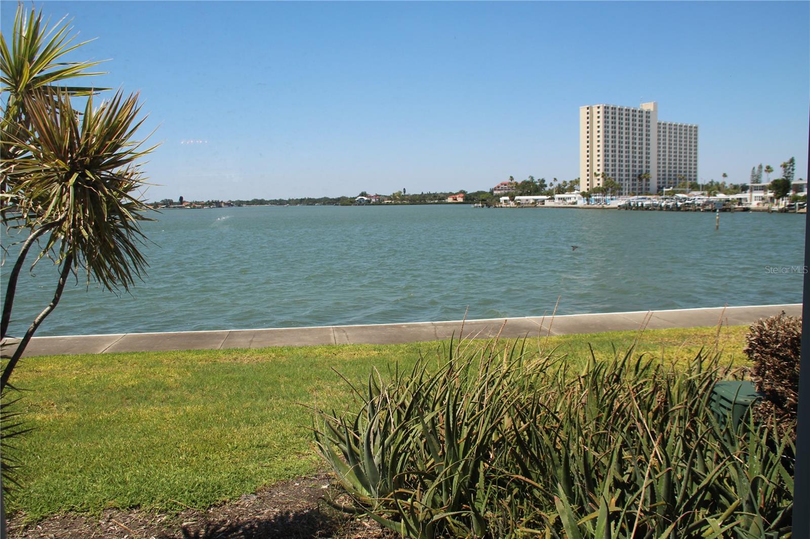 7560 BAY ISLAND DR S #149 photo 4