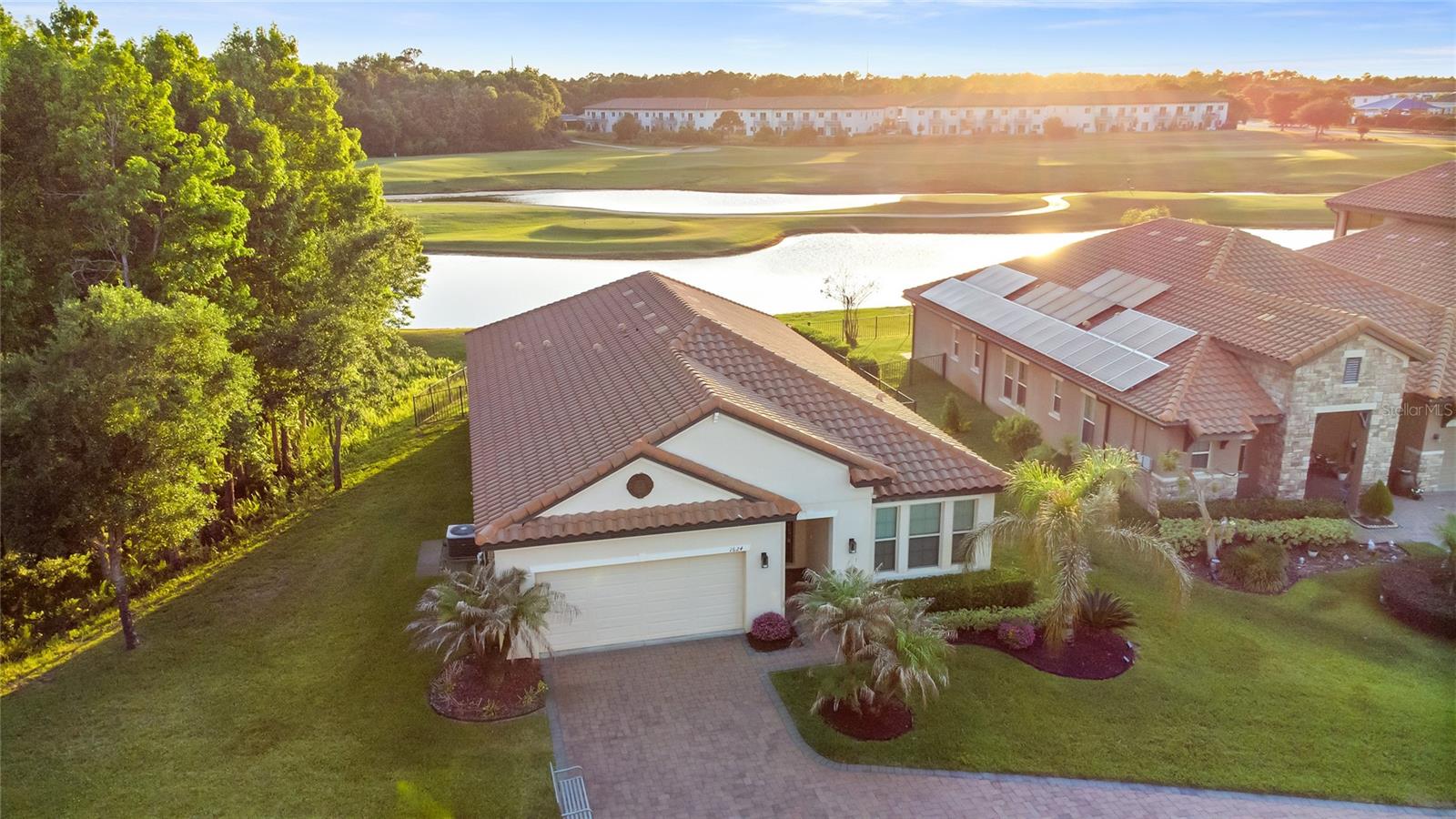 1624 NINA DR photo 2