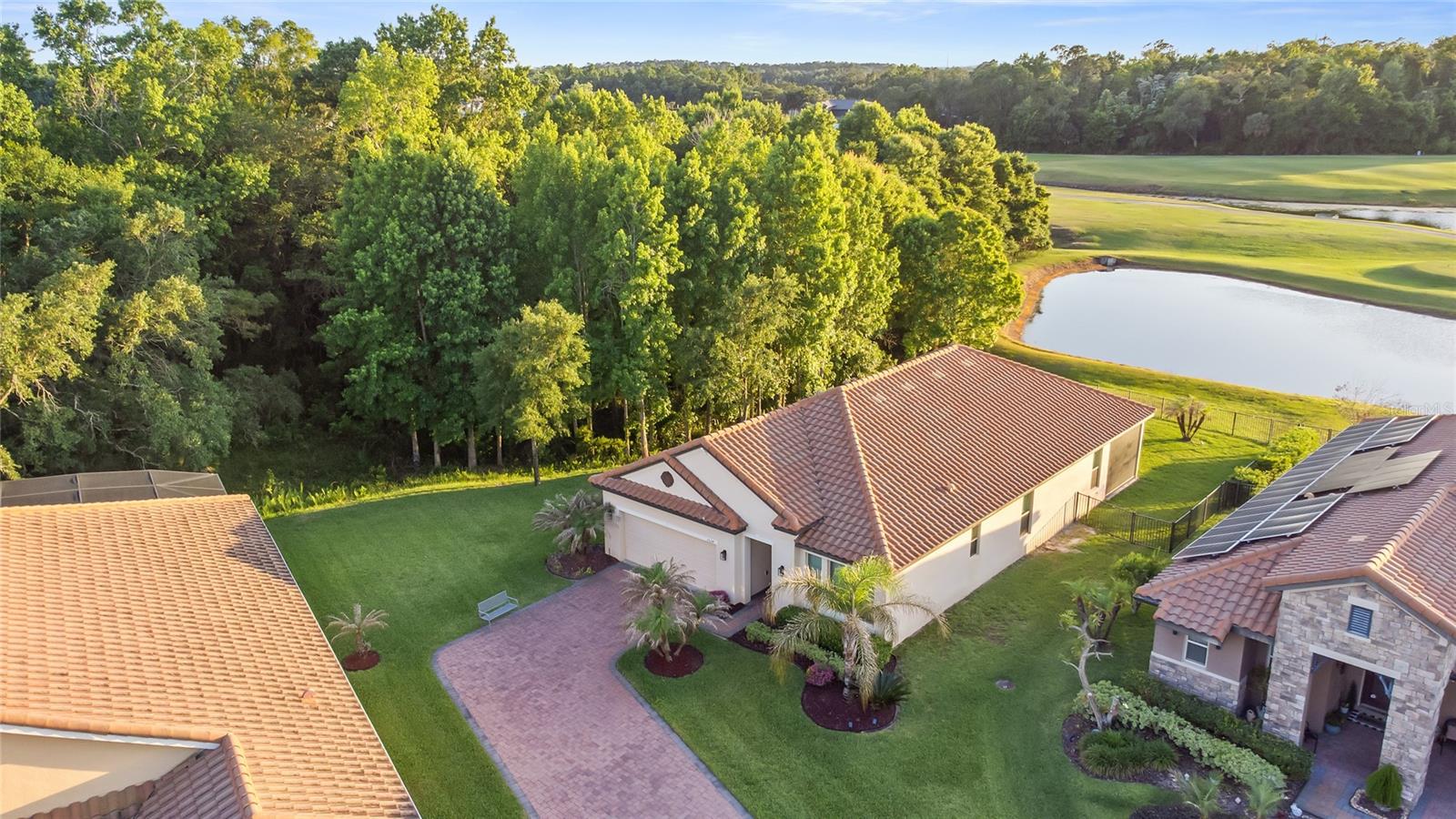 1624 NINA DR photo 3