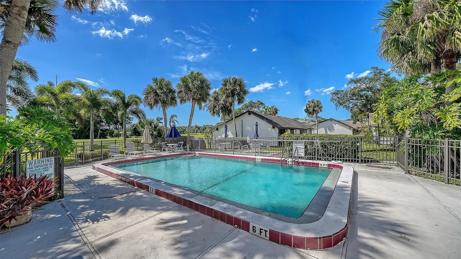 3569 LONGMEADOW #35 photo 2