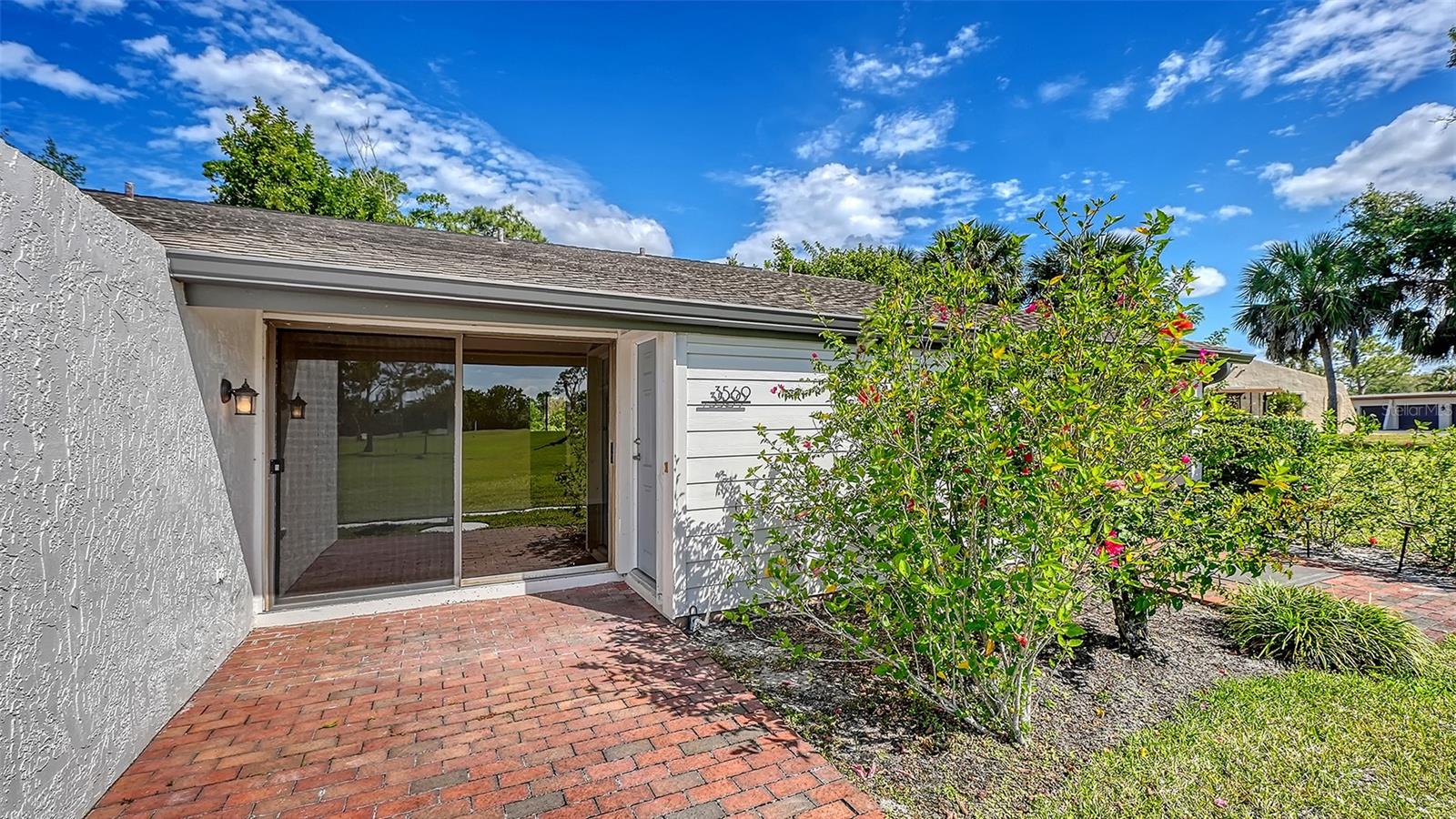 3569 LONGMEADOW #35 photo 3