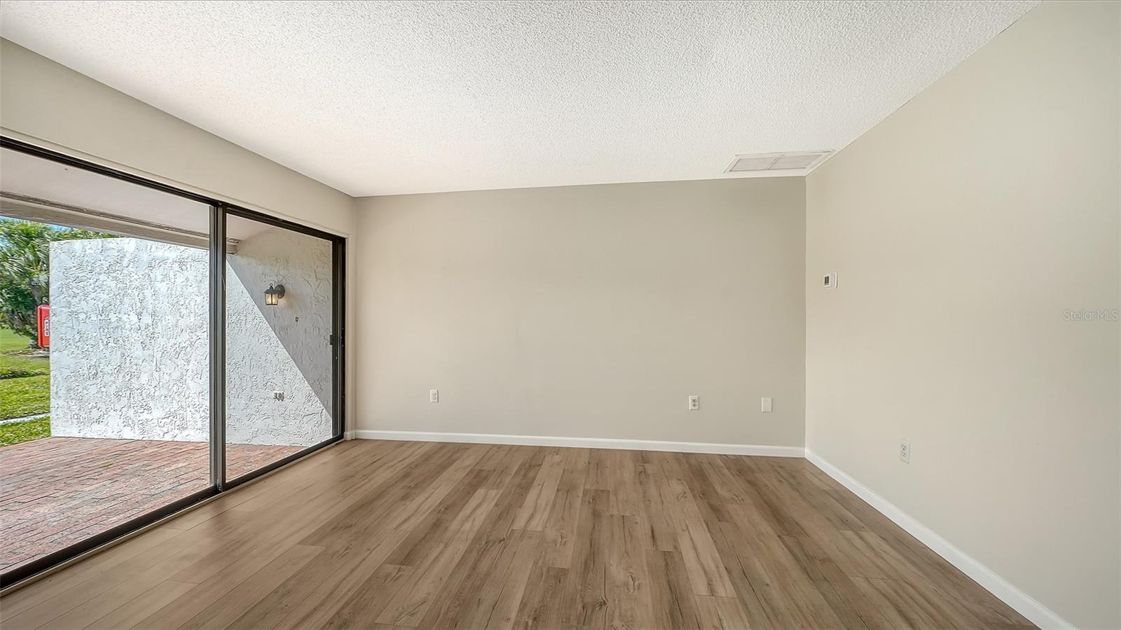 3569 LONGMEADOW #35 photo 4