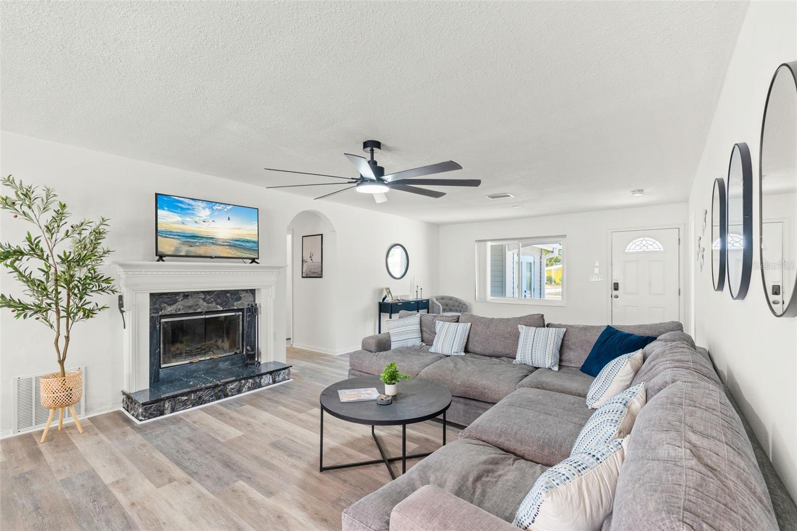3007 FLORIDA BLVD photo 3