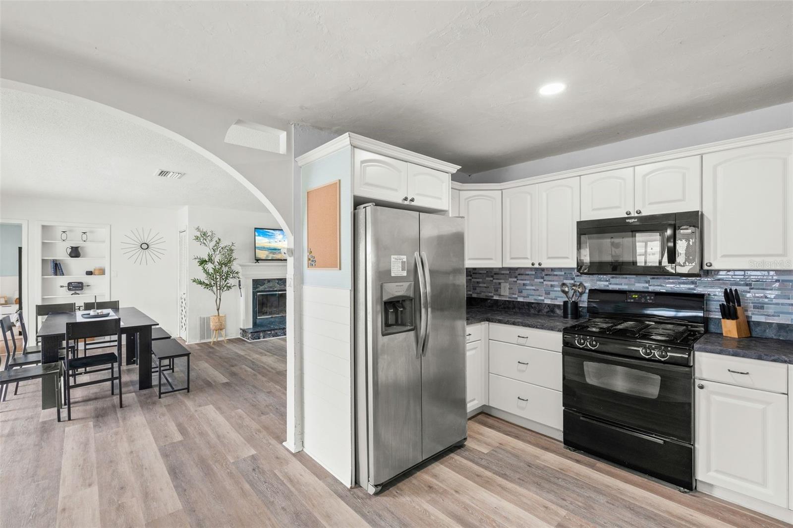 3007 FLORIDA BLVD photo 5