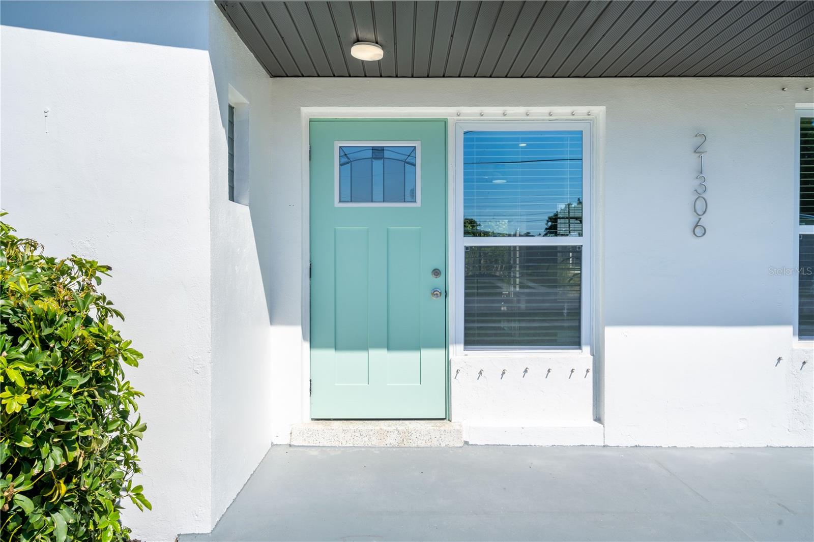 21306 HEPNER AVE photo 5
