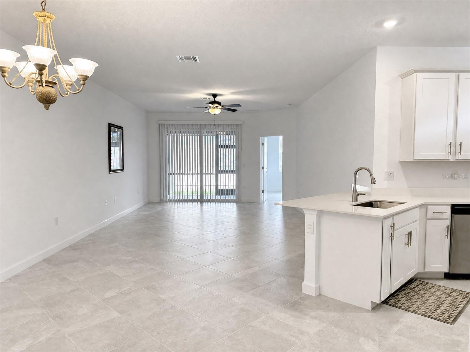 8125 SHORE LAKE DR photo 5