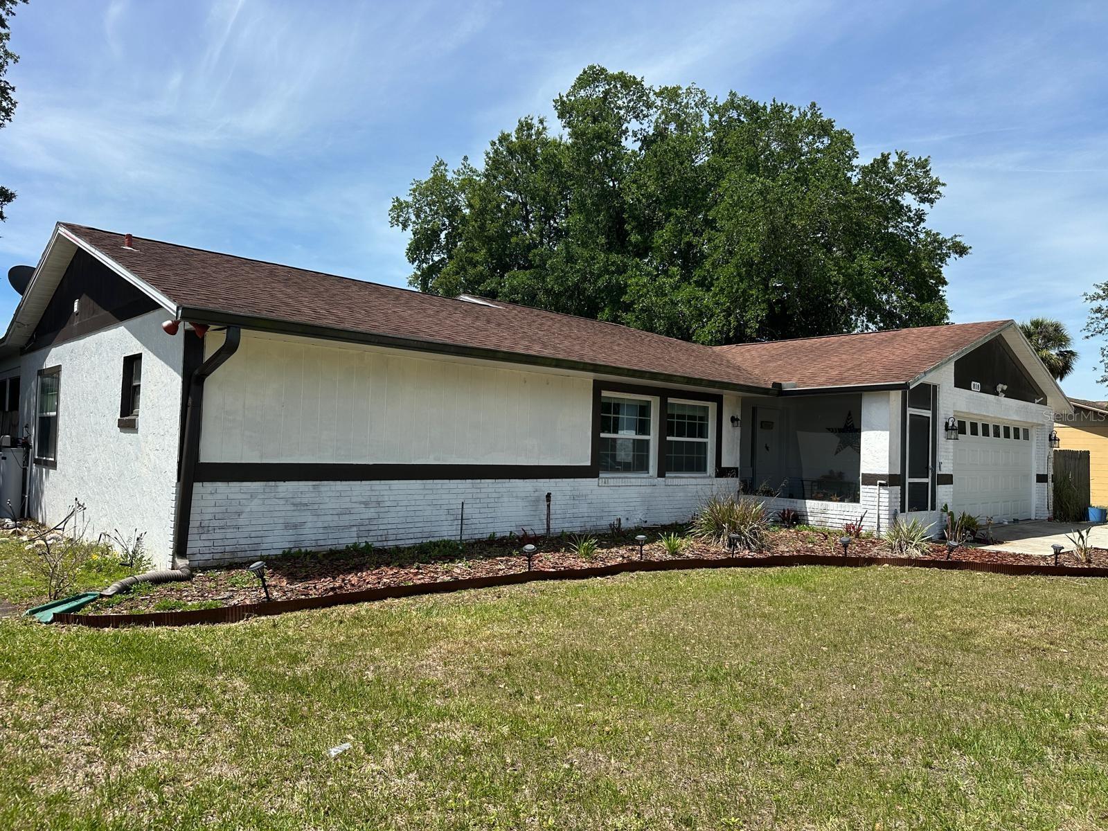 818 MENDOZA DR photo 5