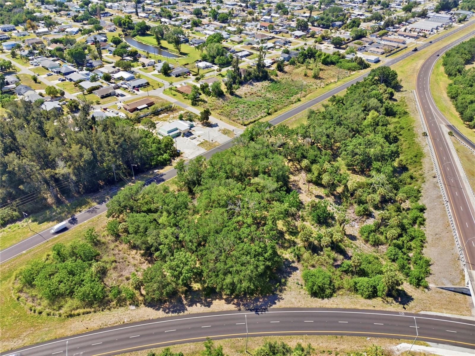 4340 US 19 photo 2
