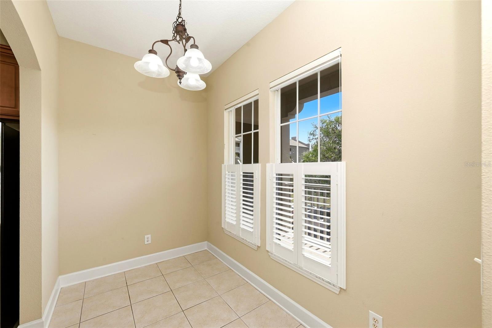 1231 WRIGHT CIR #212 photo 4