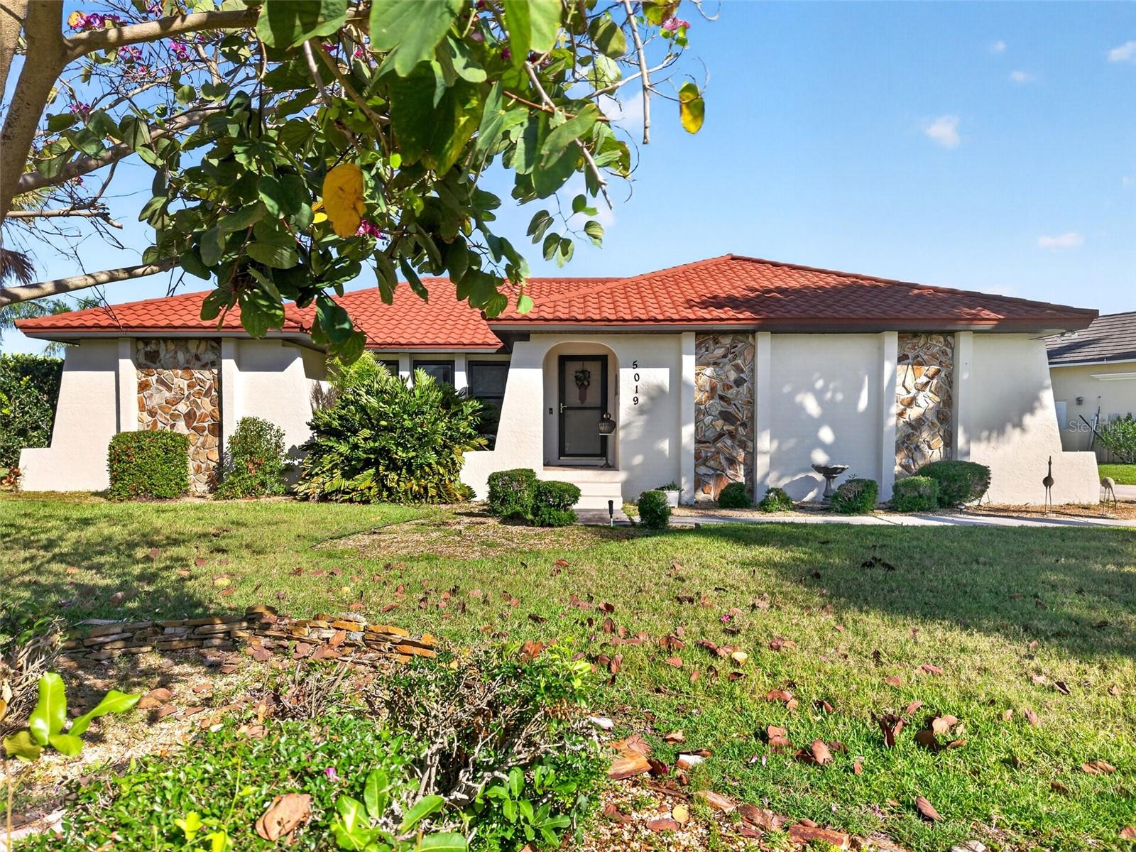 Single Family Residence