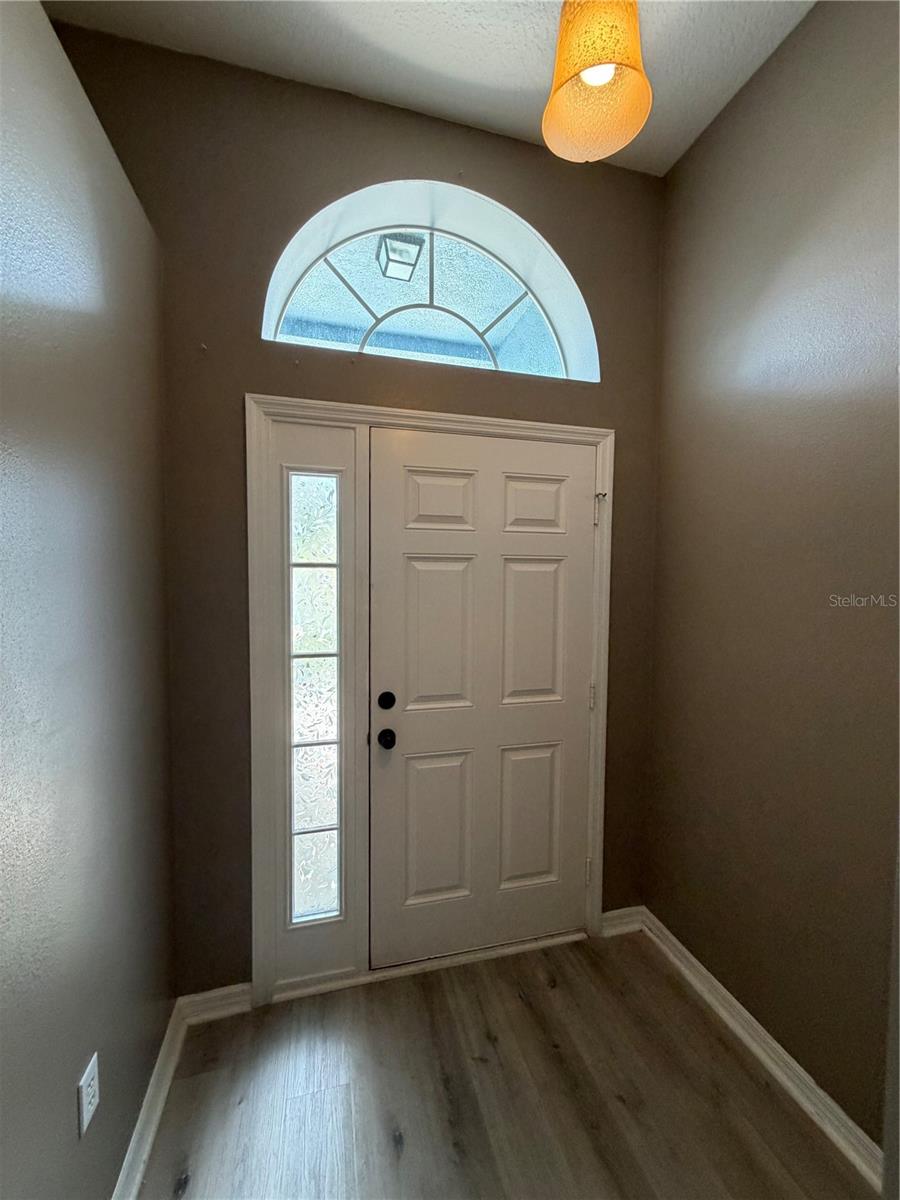 5539 SYCAMORE CANYON DR photo 3