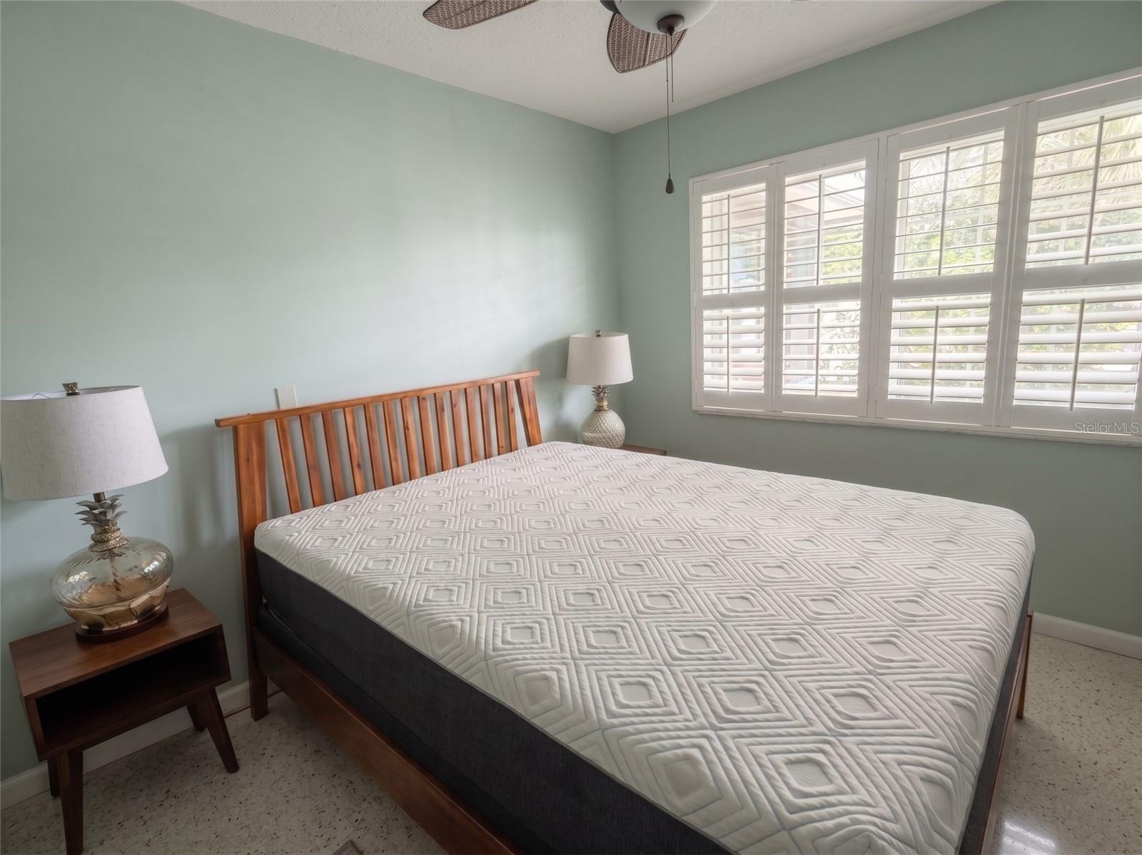 2475 TRADE WINDS DR photo 5
