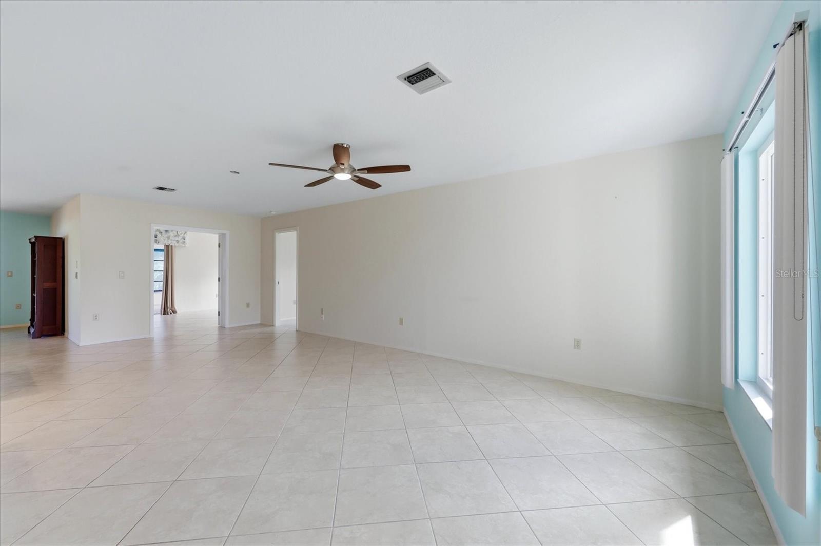 255 RIGEL RD photo 3