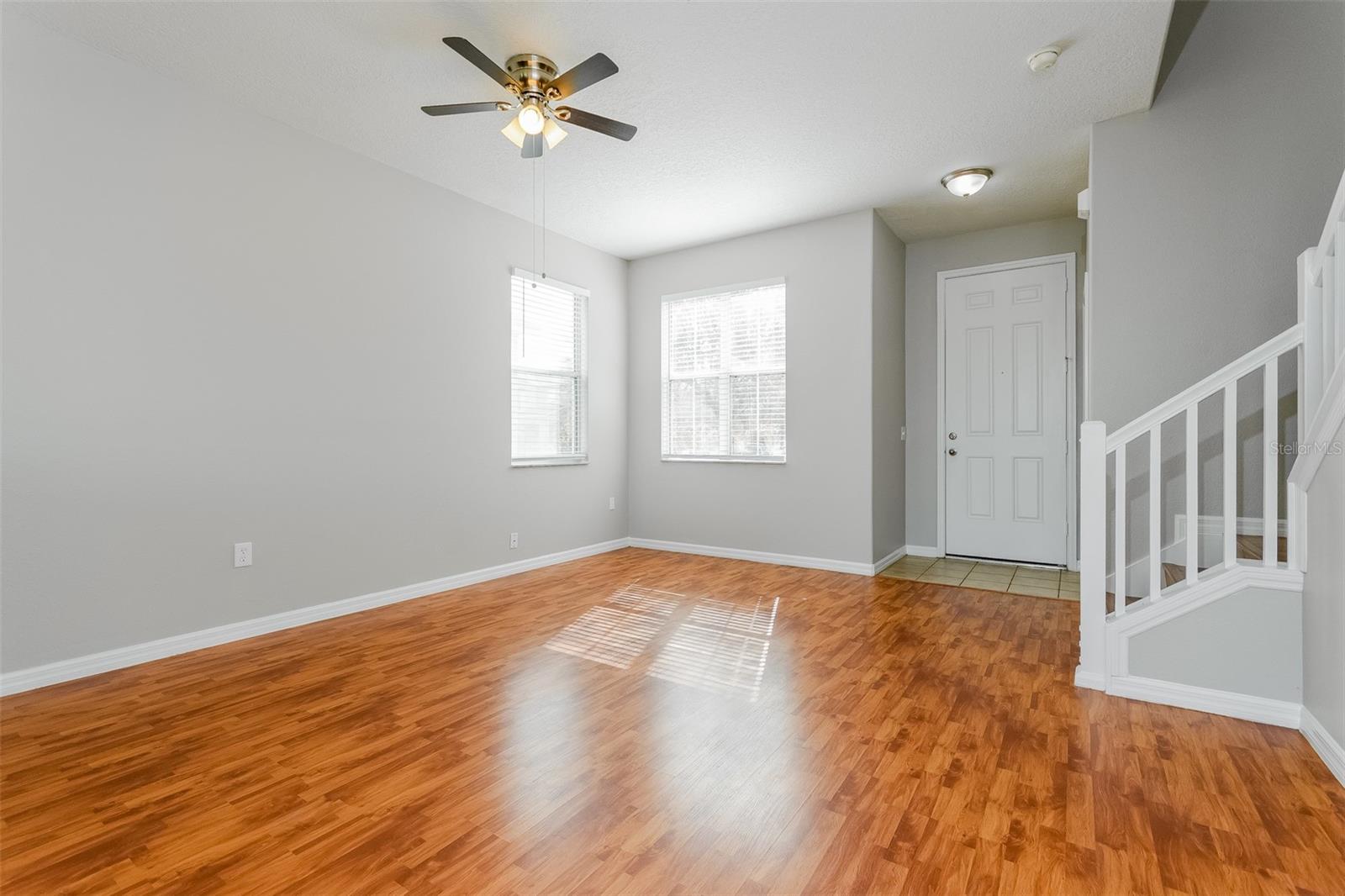 513 BERRY JAMES CT photo 3