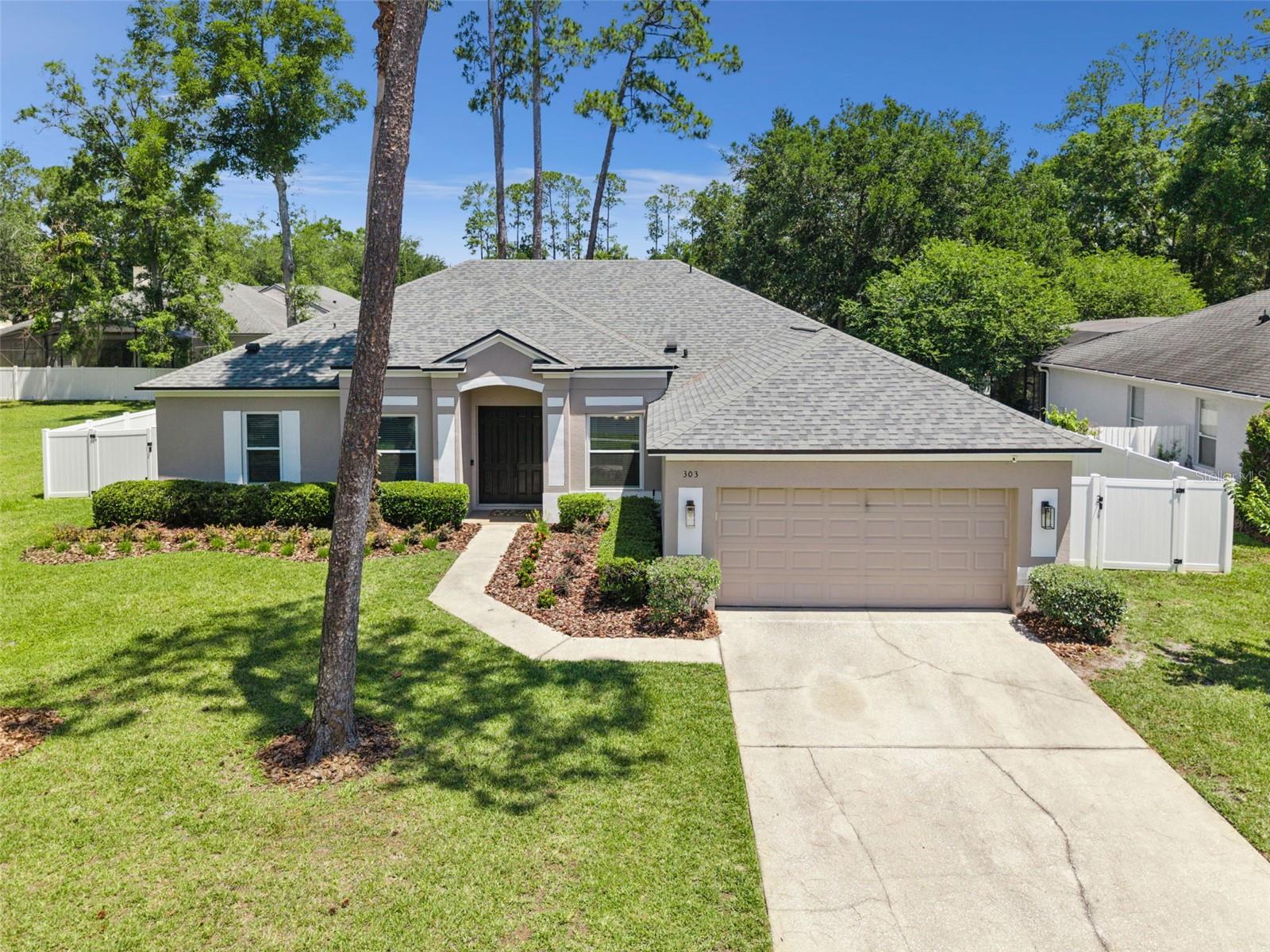 303 PINESTRAW CIR photo 3