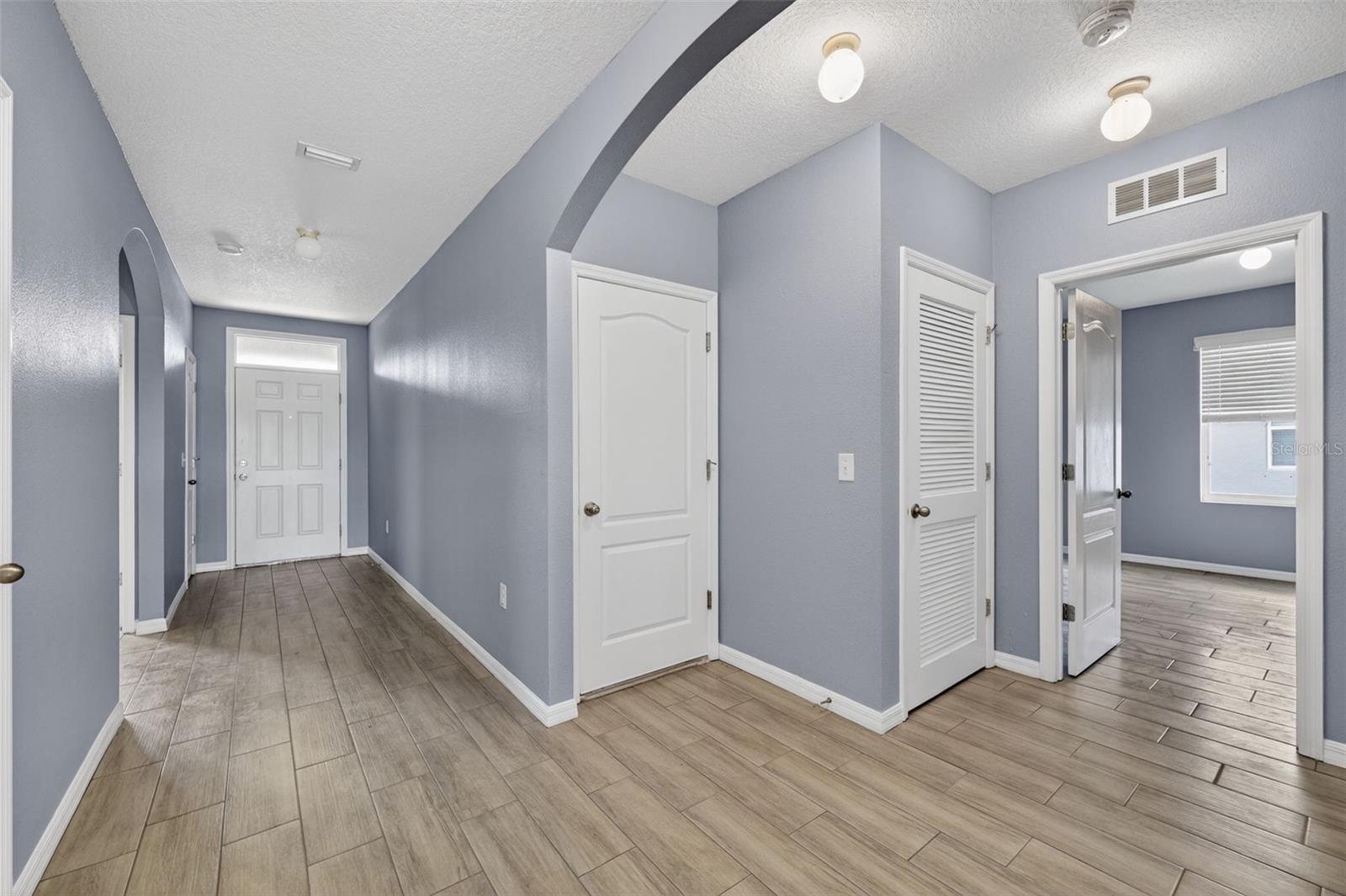 4042 WAYFARER WAY photo 4