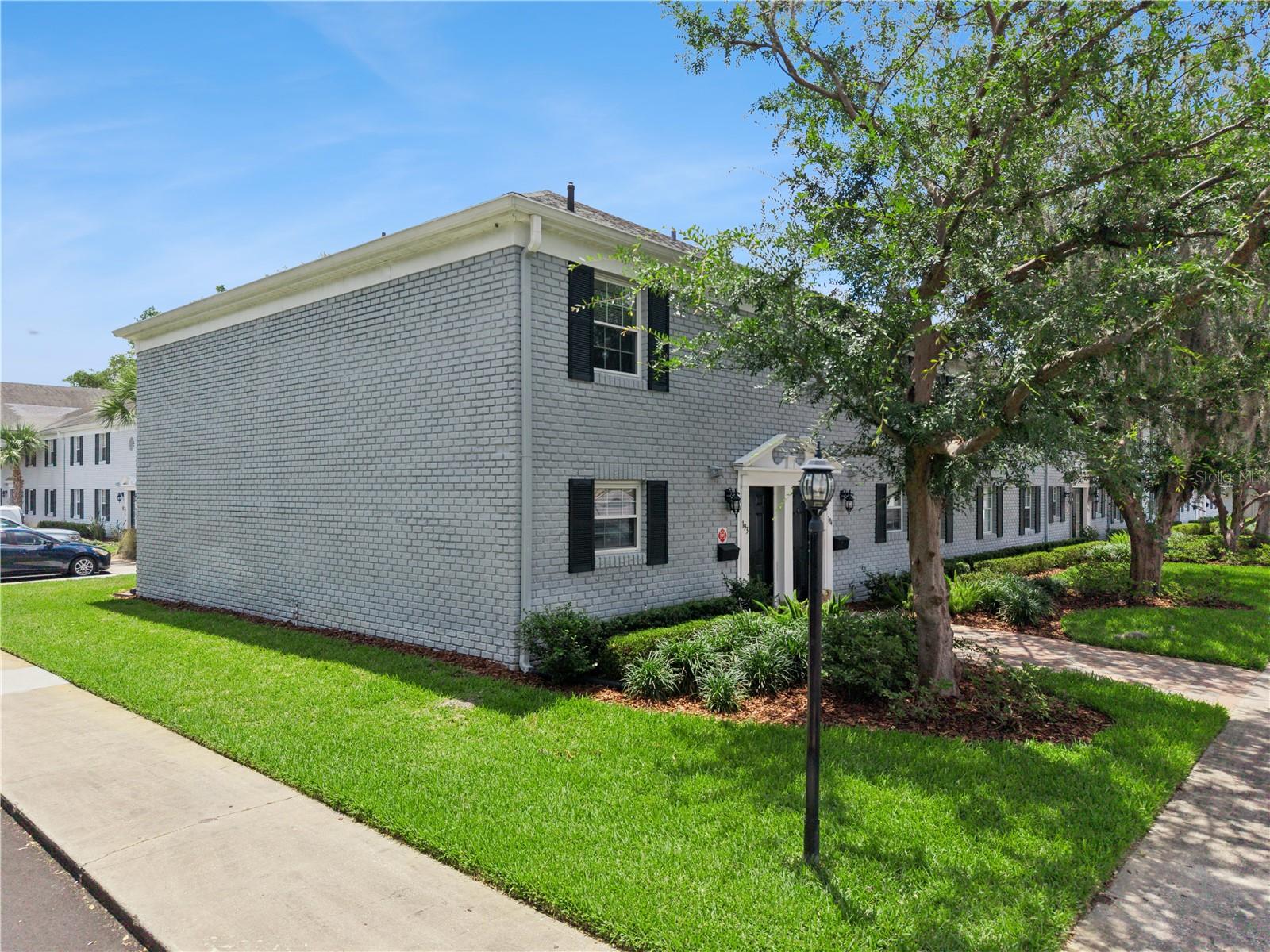193 LEWFIELD CIR photo 2