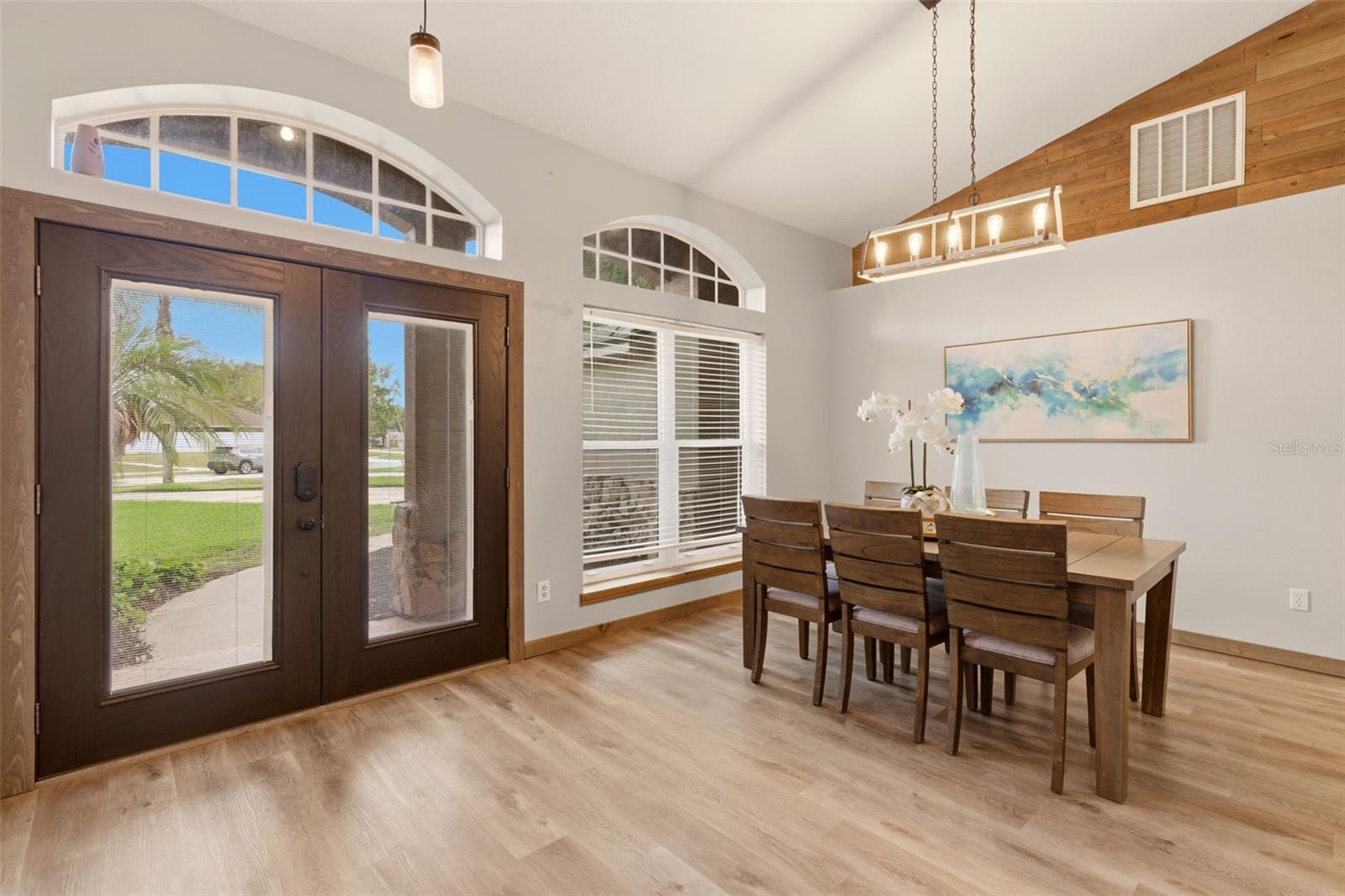 1302 PINE SONG DR photo 3