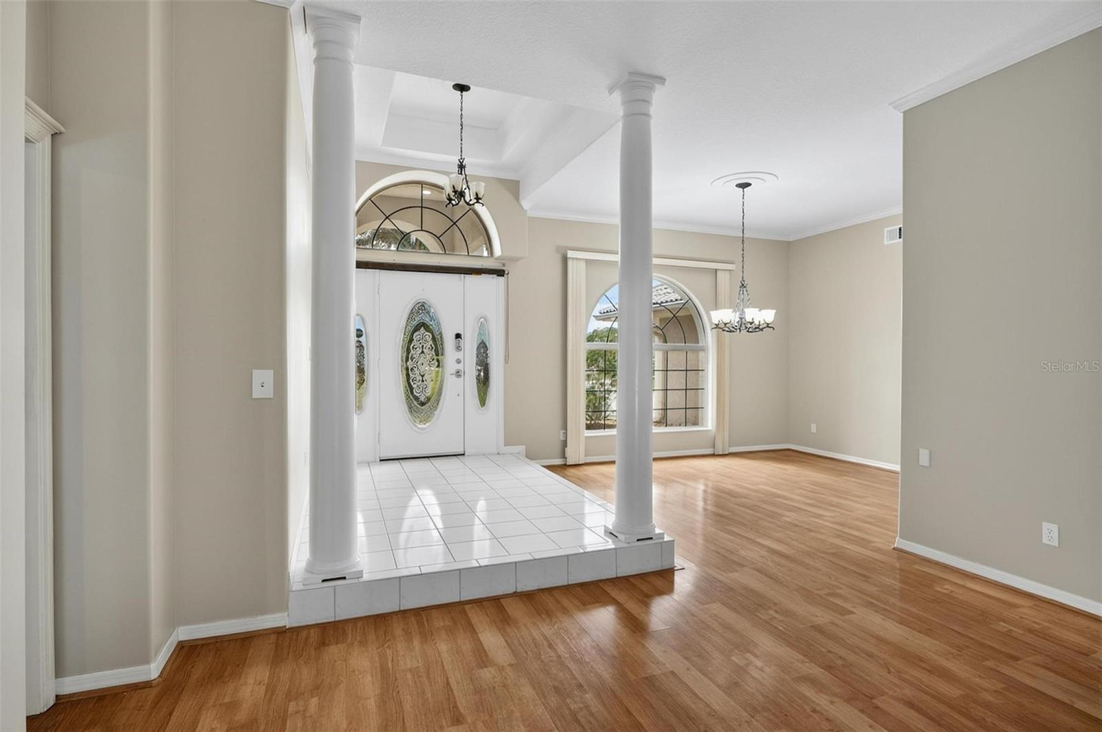 20 WOODFORD LN photo 5