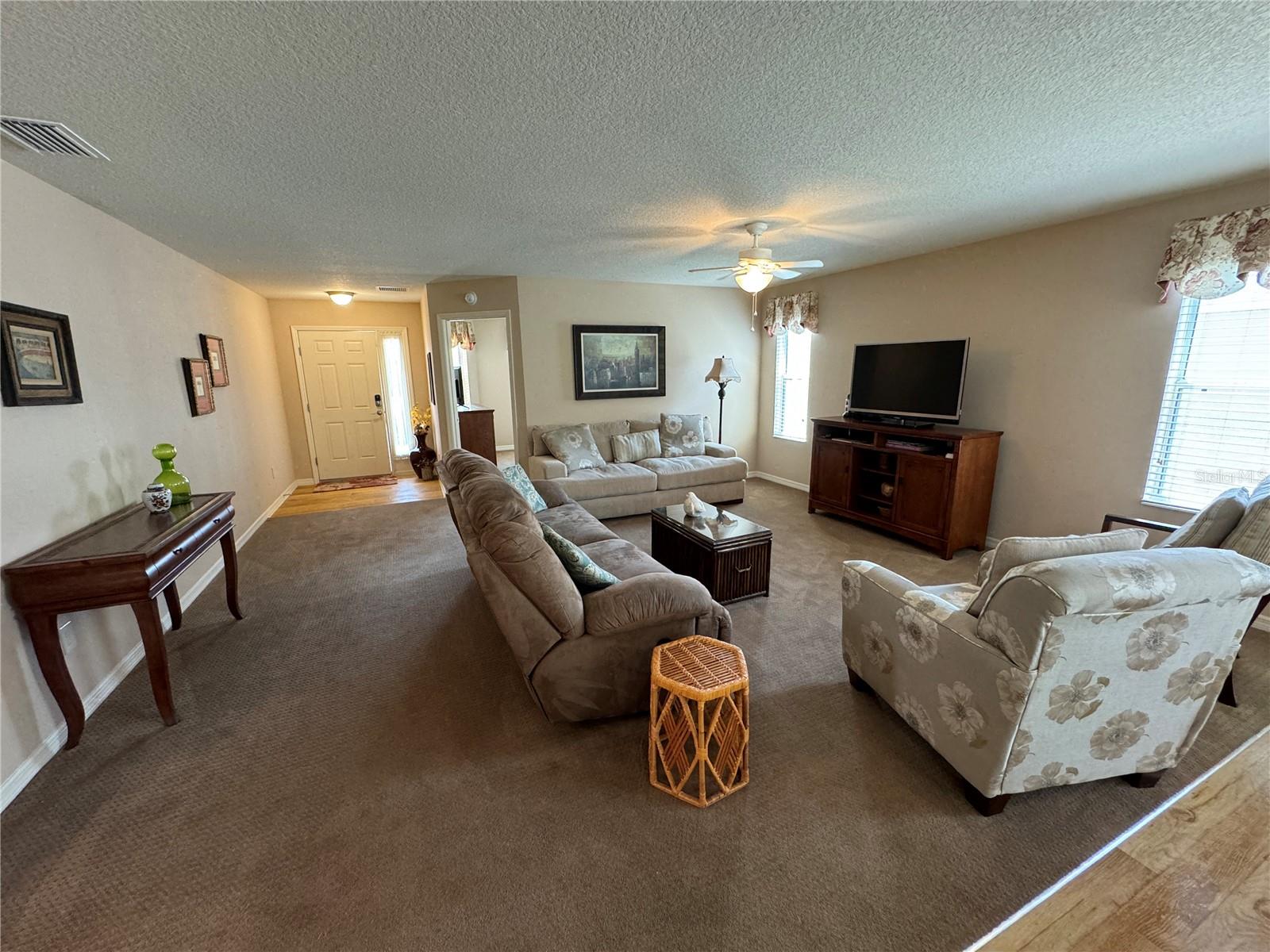 3068 ISLAWILD WAY photo 2