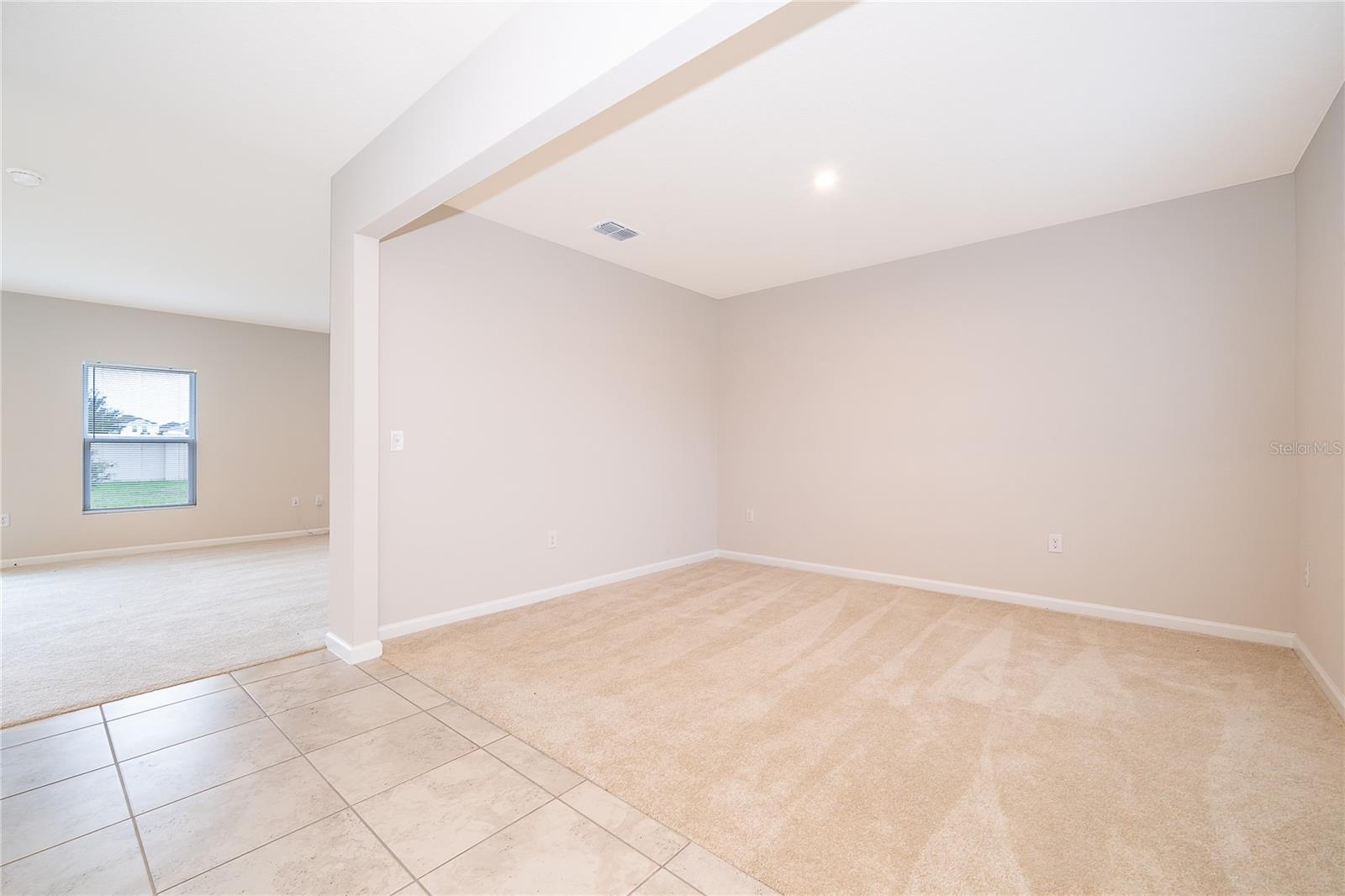 1221 LEXINGTON LN photo 5