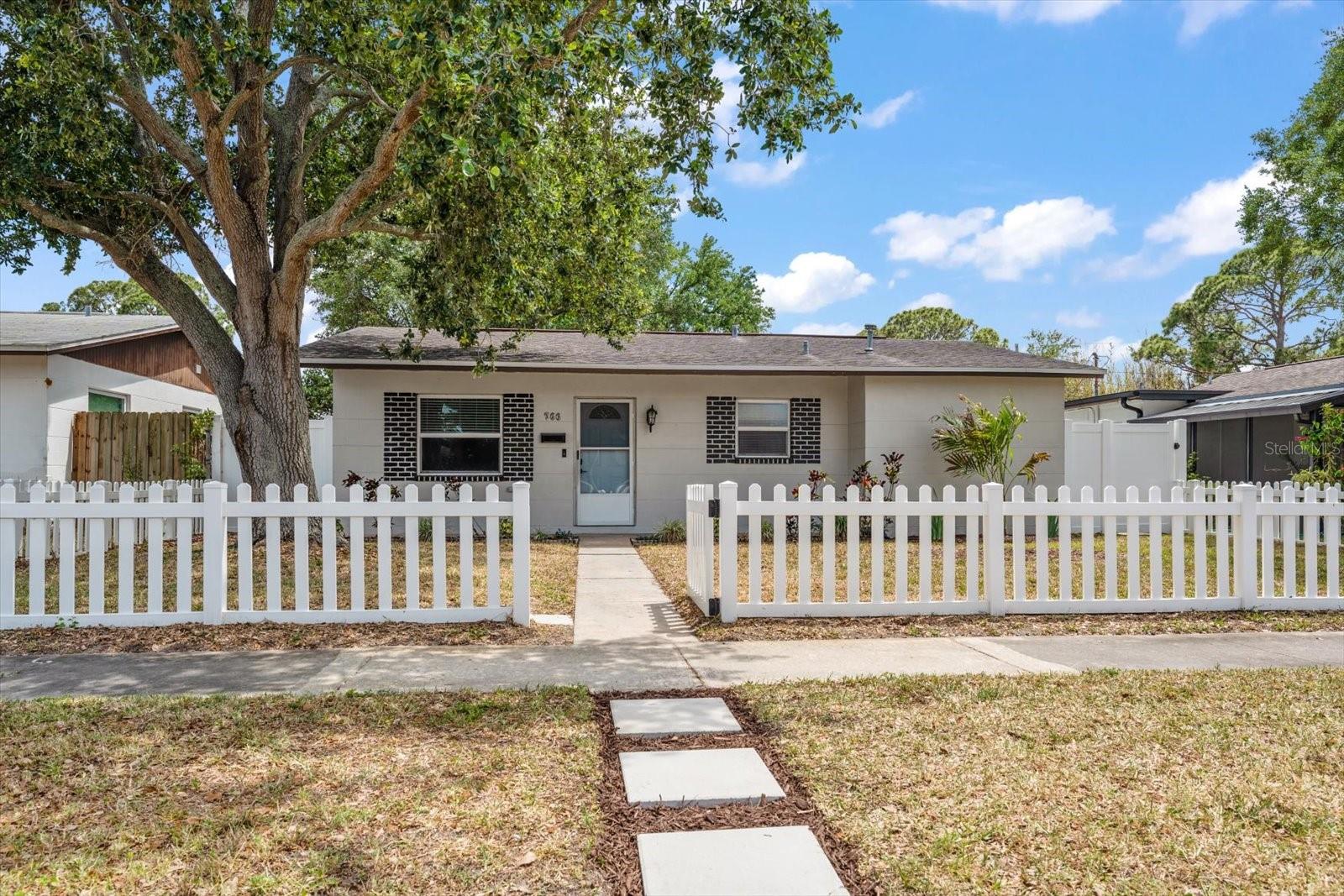 766 90TH AVE N — home for sale