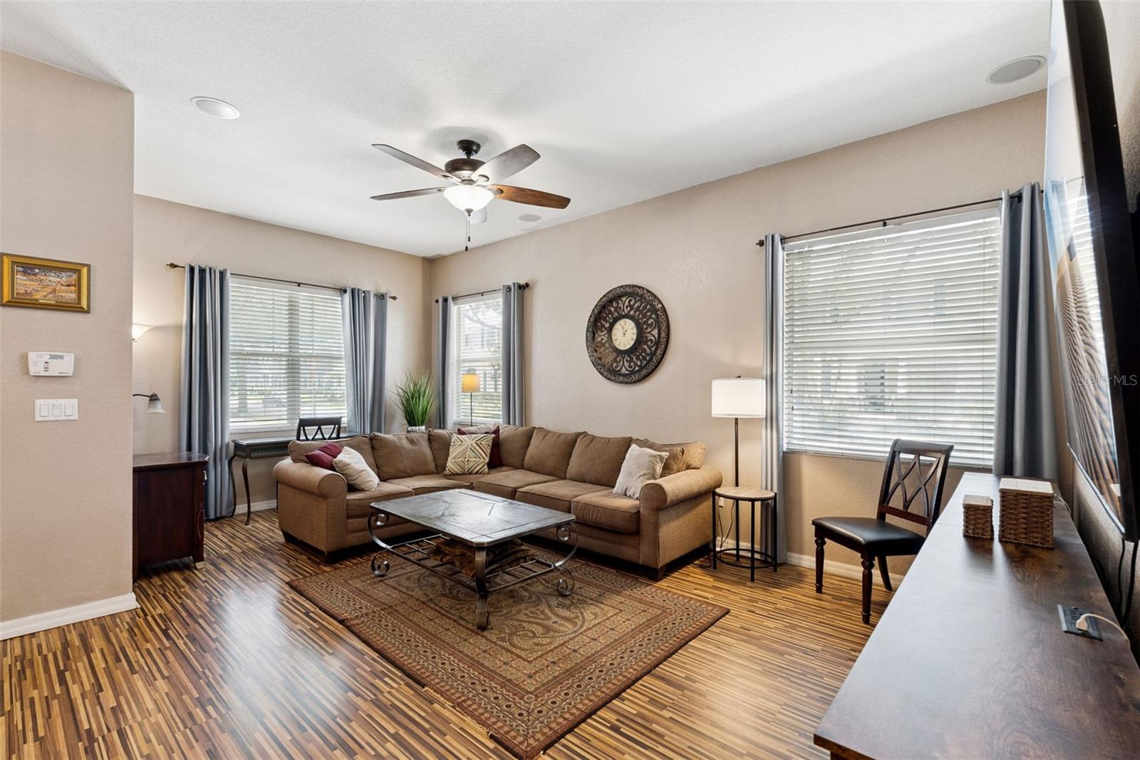 11401 EVESHAM DR photo 5