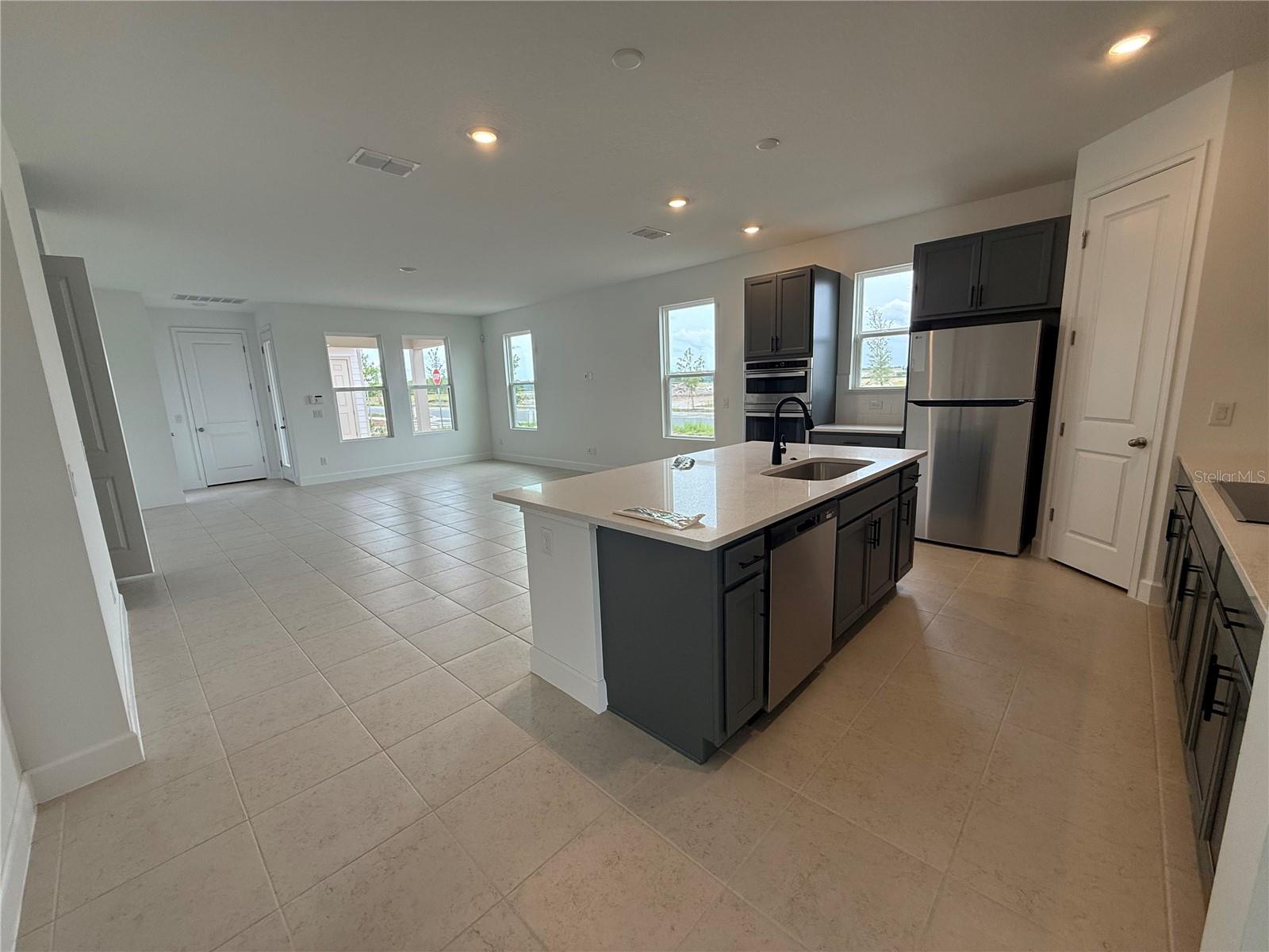 2949 SAILHOUSE DR photo 4