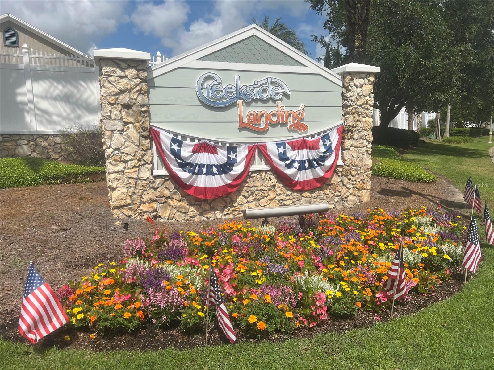 1101 SOUTHERN SUN DR photo 2