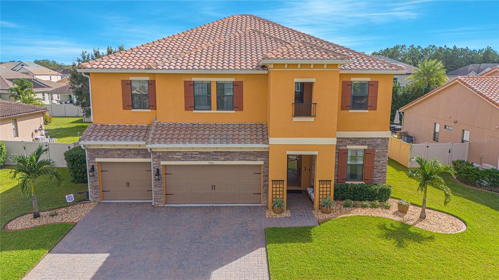 1481 CALM WATERS CT photo 2