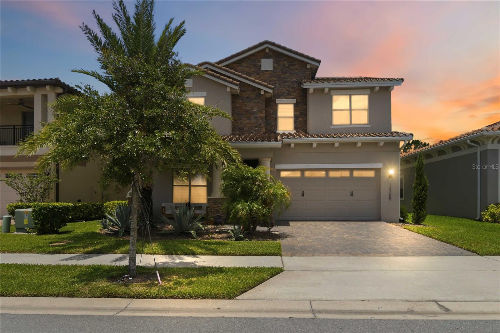 13205 BROMBOROUGH DR photo 3