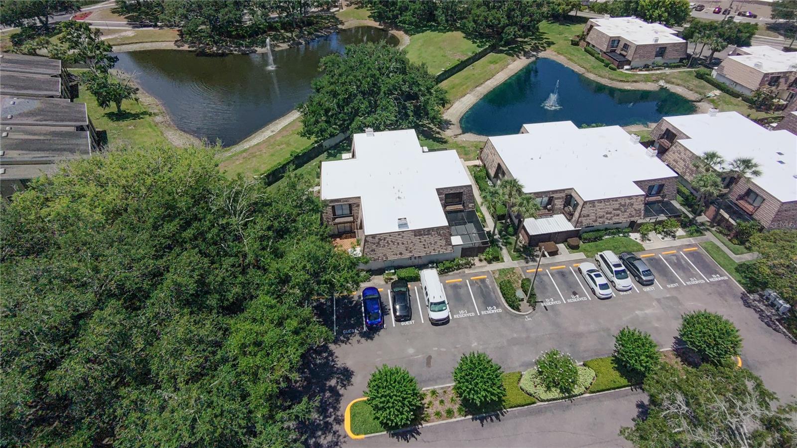 15206 W POND WOODS DR photo 3