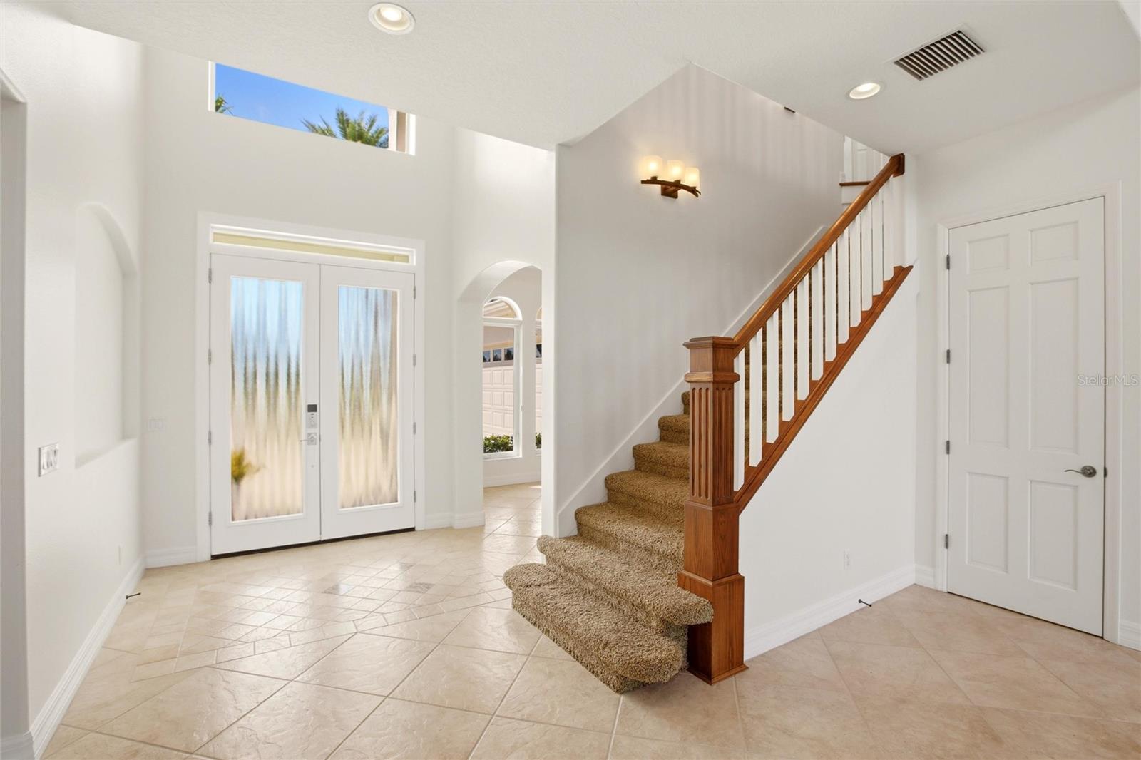8417 LONE EAGLE WAY photo 4