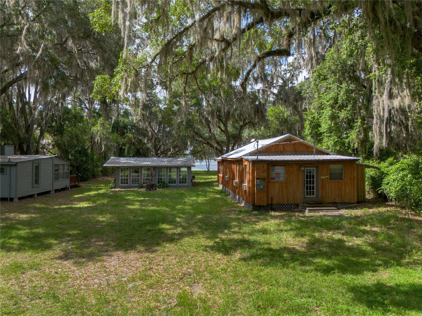 1847 STATE ROAD 20 photo 2