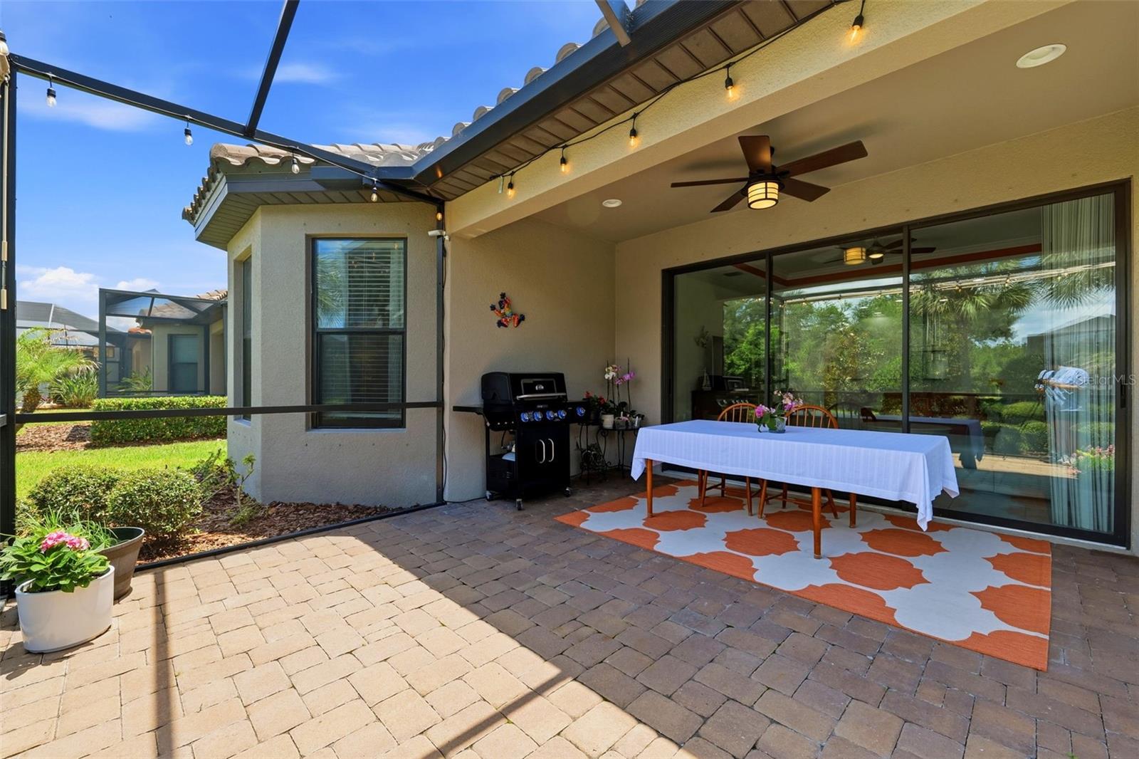 8412 ALBERATA VISTA DR photo 4