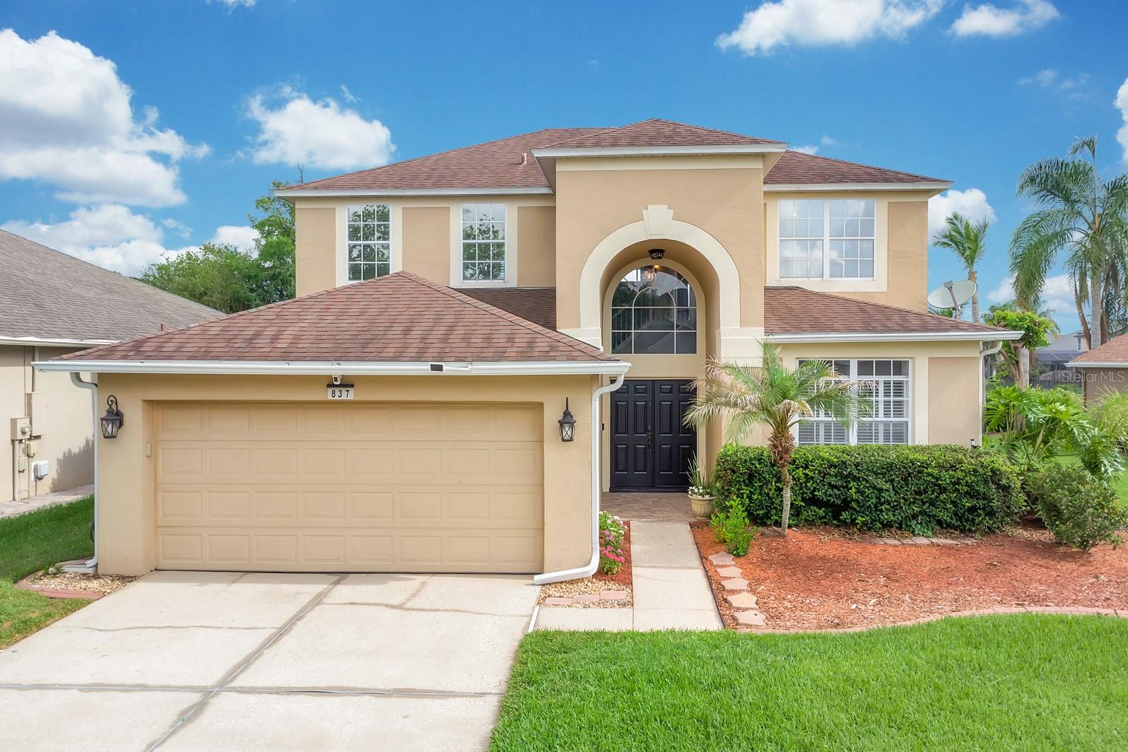 837 JADESTONE CIR — home for sale