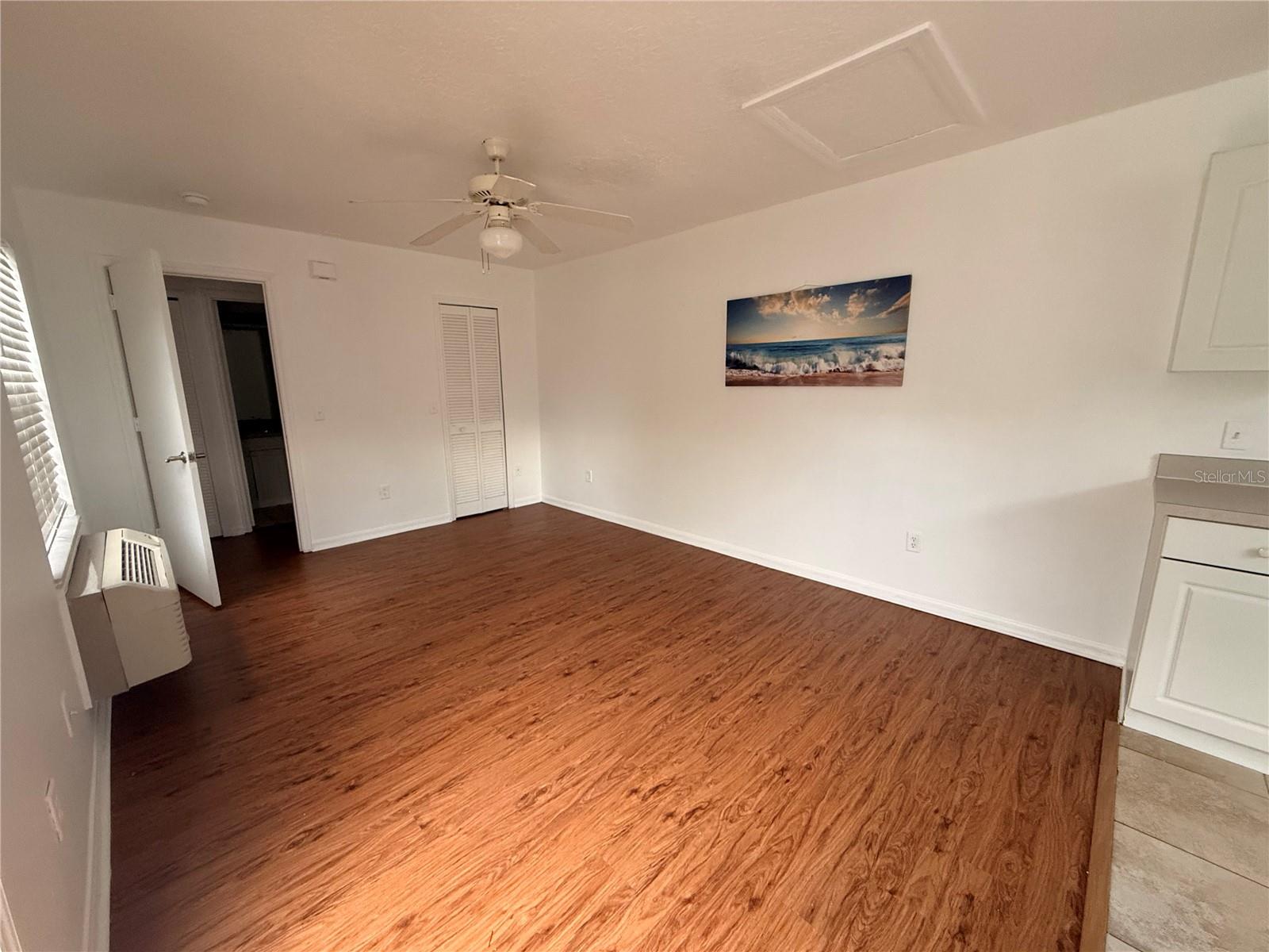 527 CARIBBEAN DR #B photo 3
