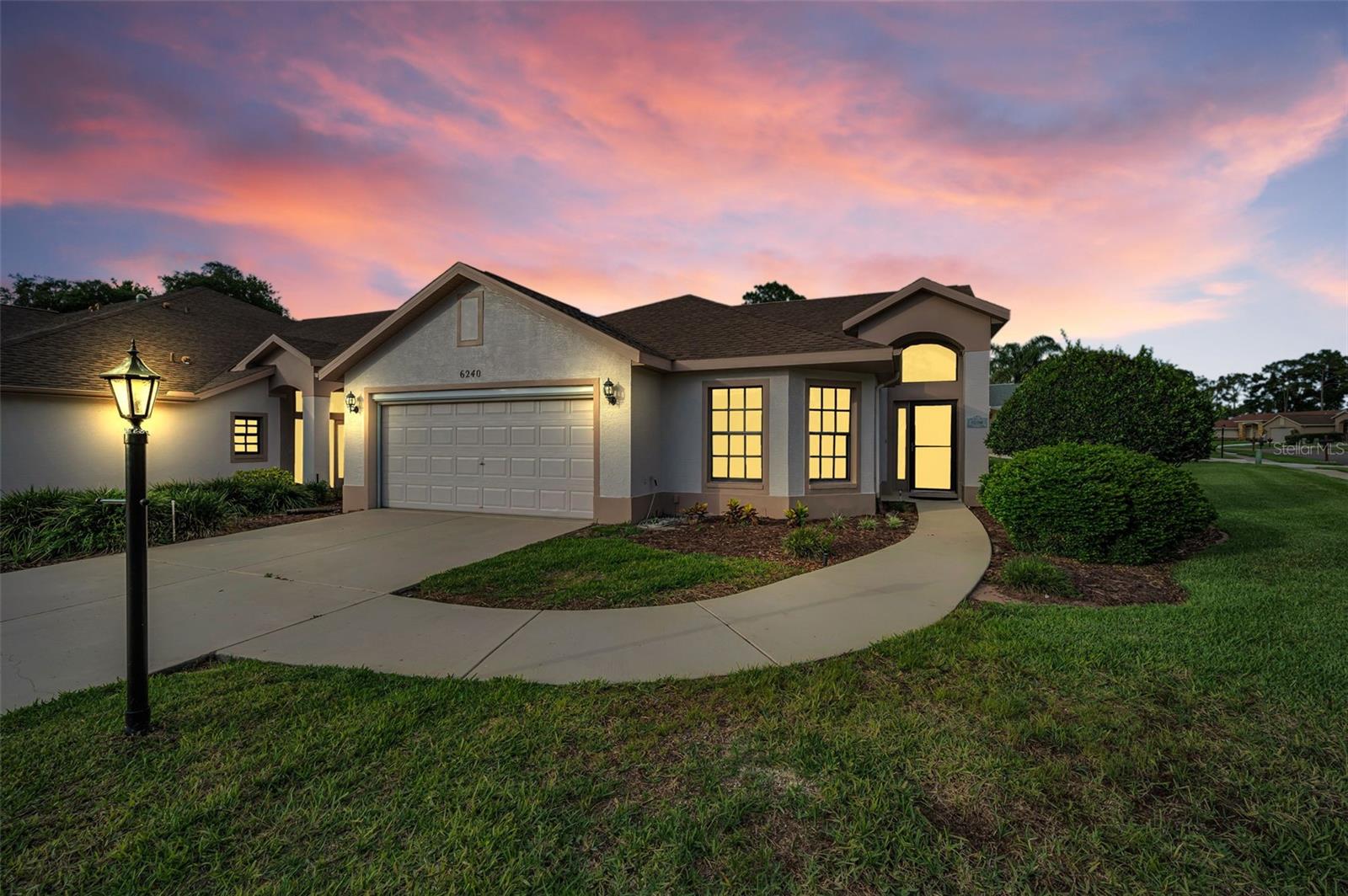 6240 FAIRSKIES DR photo 2