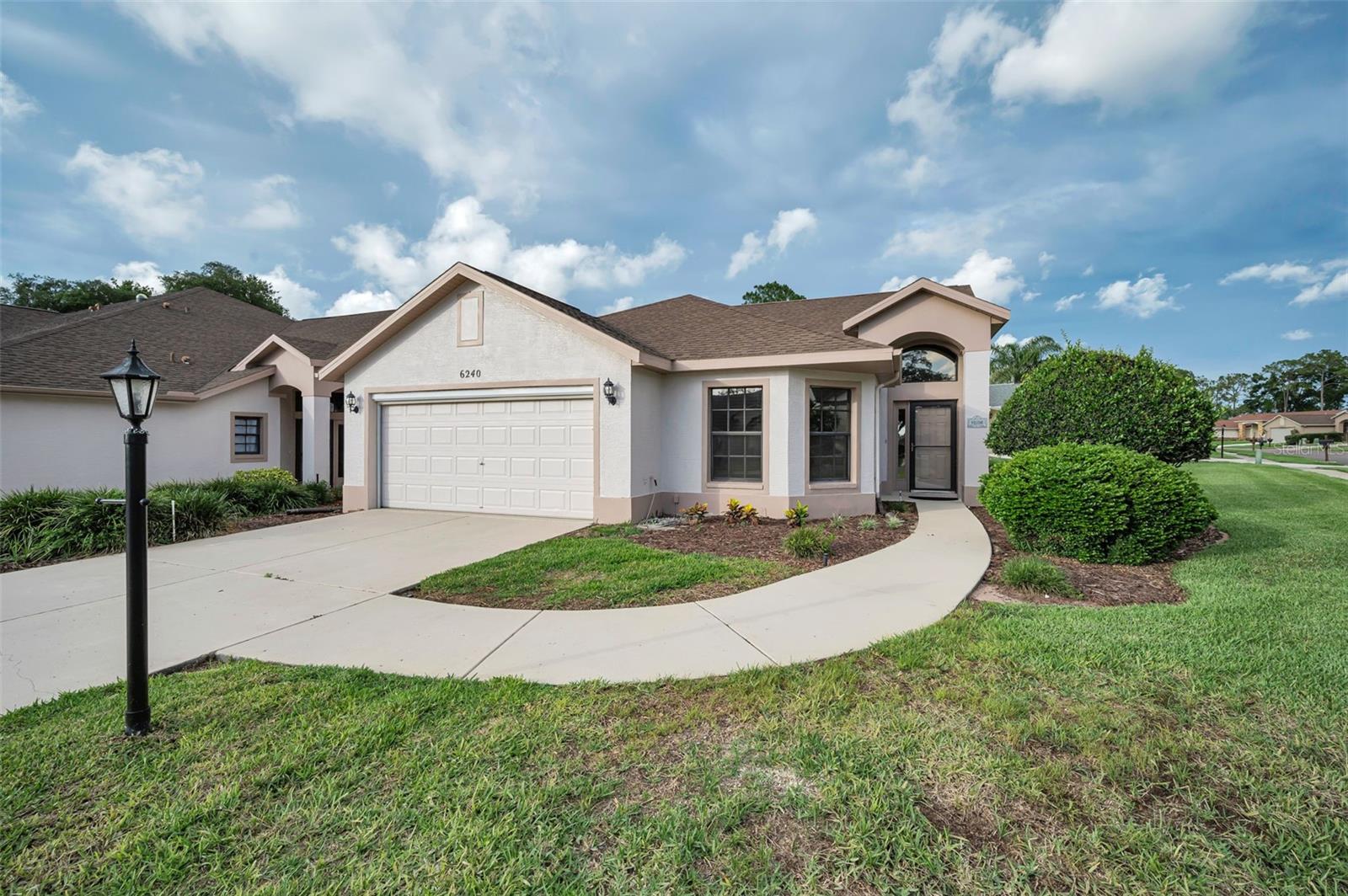 6240 FAIRSKIES DR photo 4