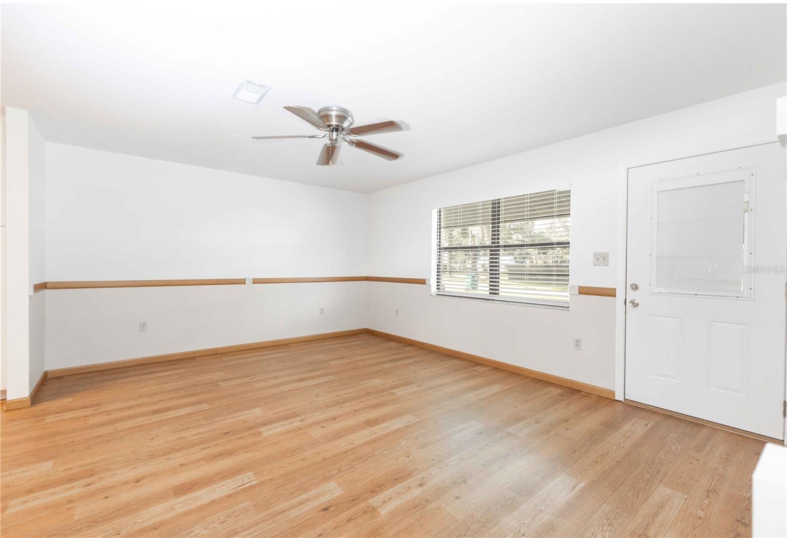 301 CURRY ST photo 4