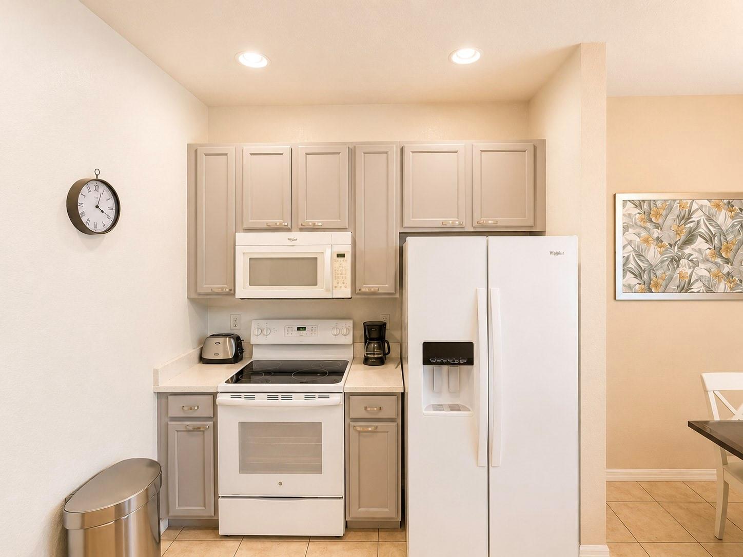 2379 CARAVELLE CIR photo 4