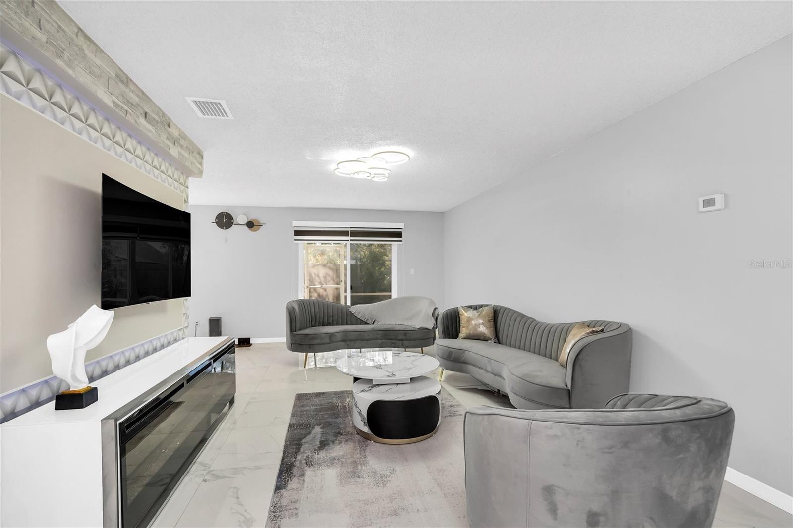 5316 JADE ST photo 3