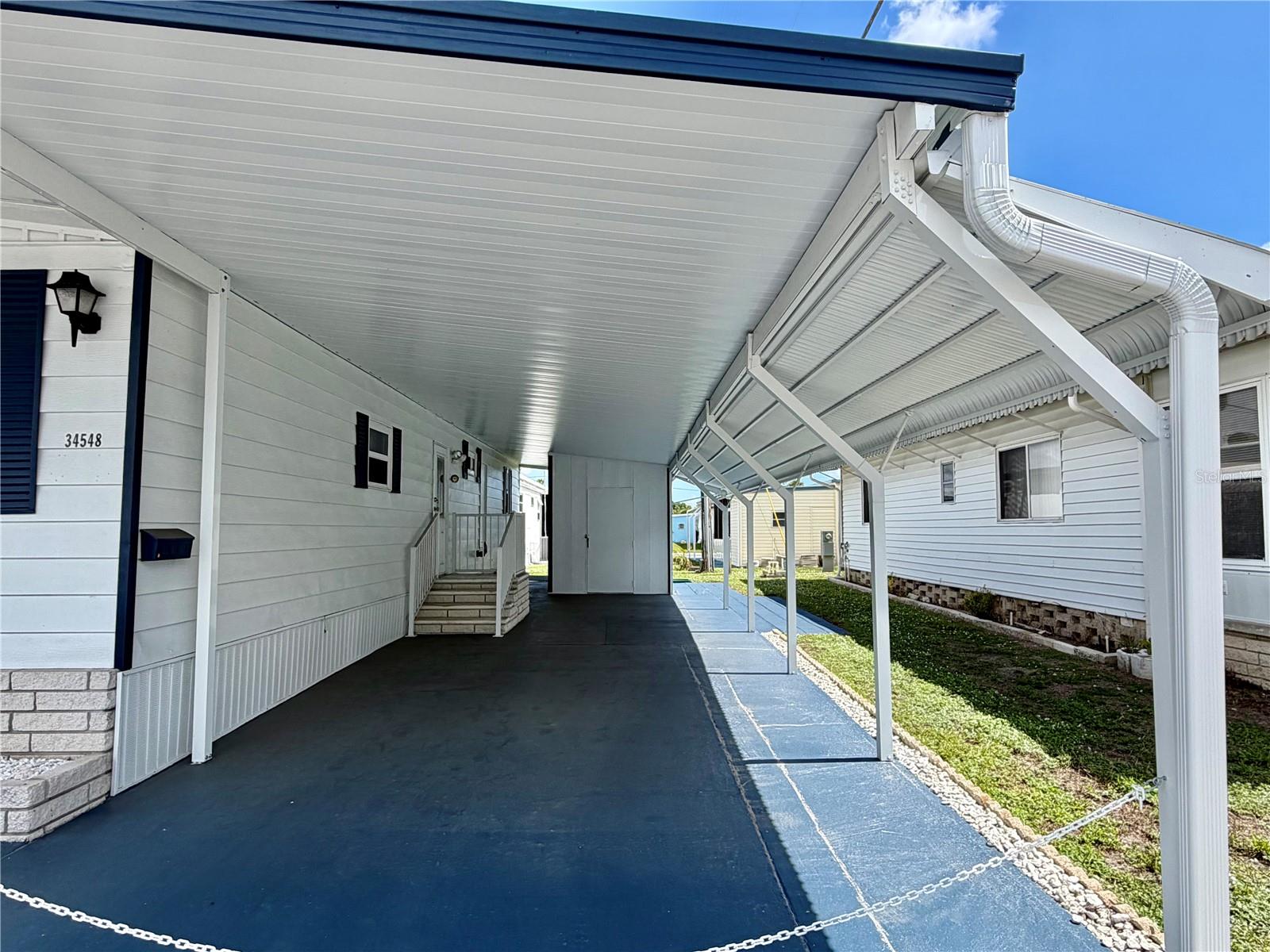 34548 VIOLET DR N photo 4