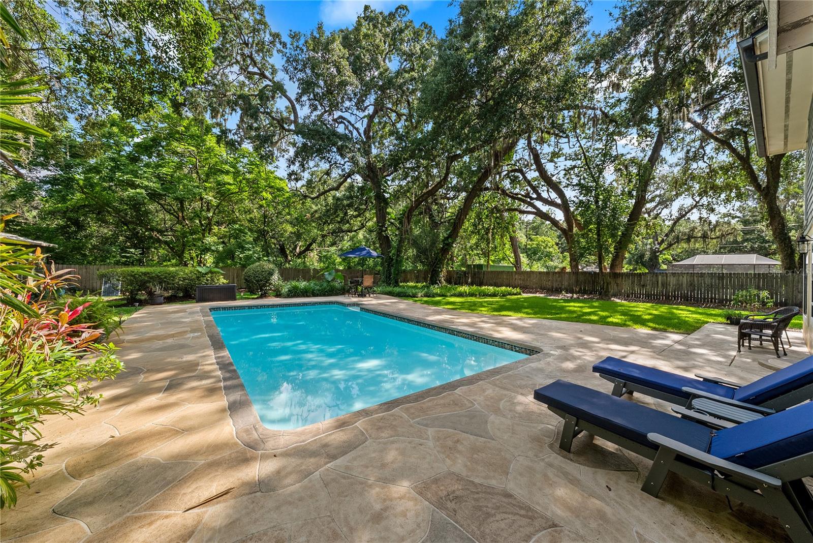 2503 HIGH OAKS LN photo 3