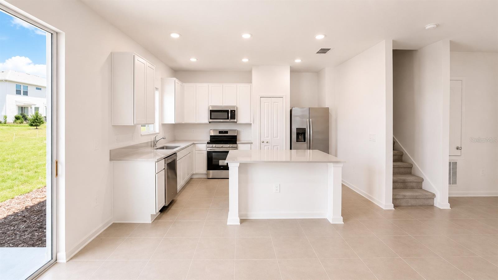 6069 ZEN WAY photo 2