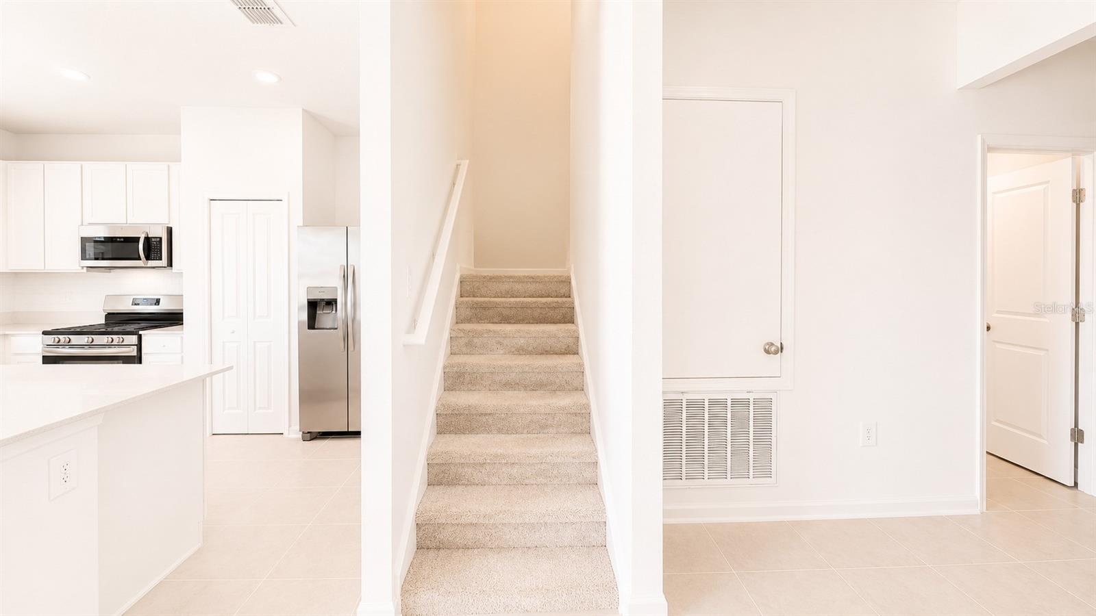 6069 ZEN WAY photo 5
